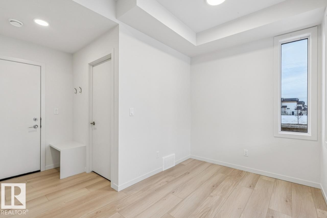 2604 Alces Way, Edmonton, AB - Indoor Photo Showing Other Room