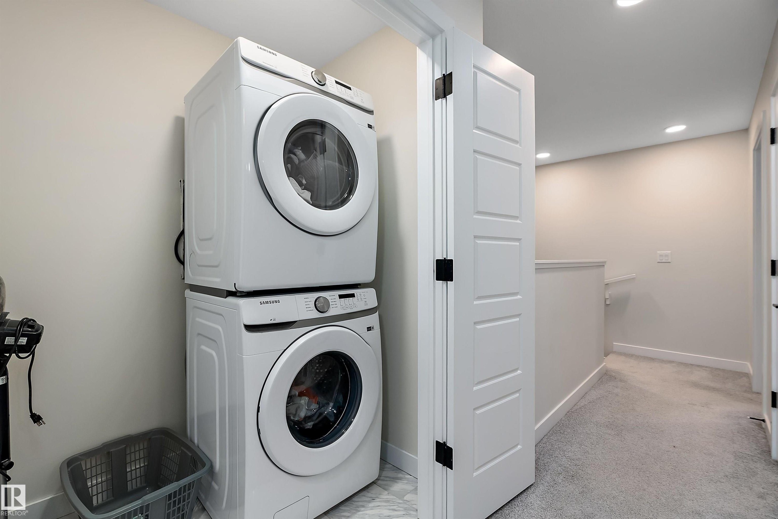 17 Emerald Way, Spruce Grove, AB - Indoor Photo Showing Laundry Room