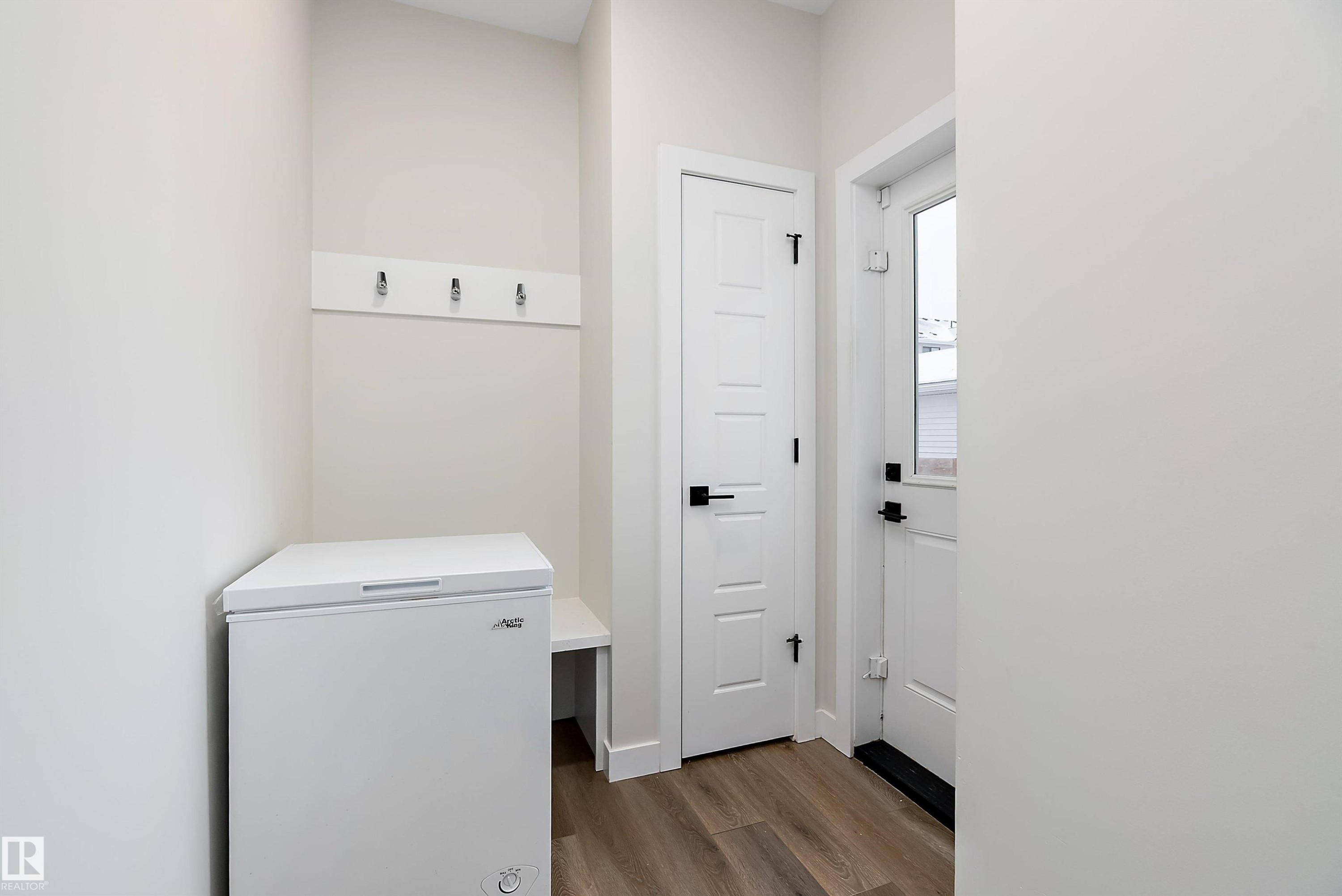 17 Emerald Way, Spruce Grove, AB - Indoor