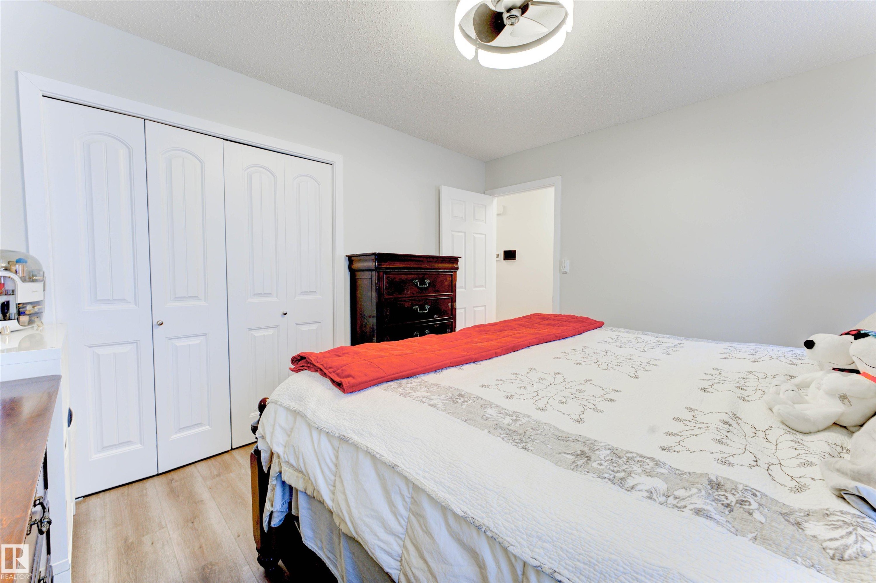 4704 64 Avenue, Cold Lake, AB - Indoor Photo Showing Bedroom