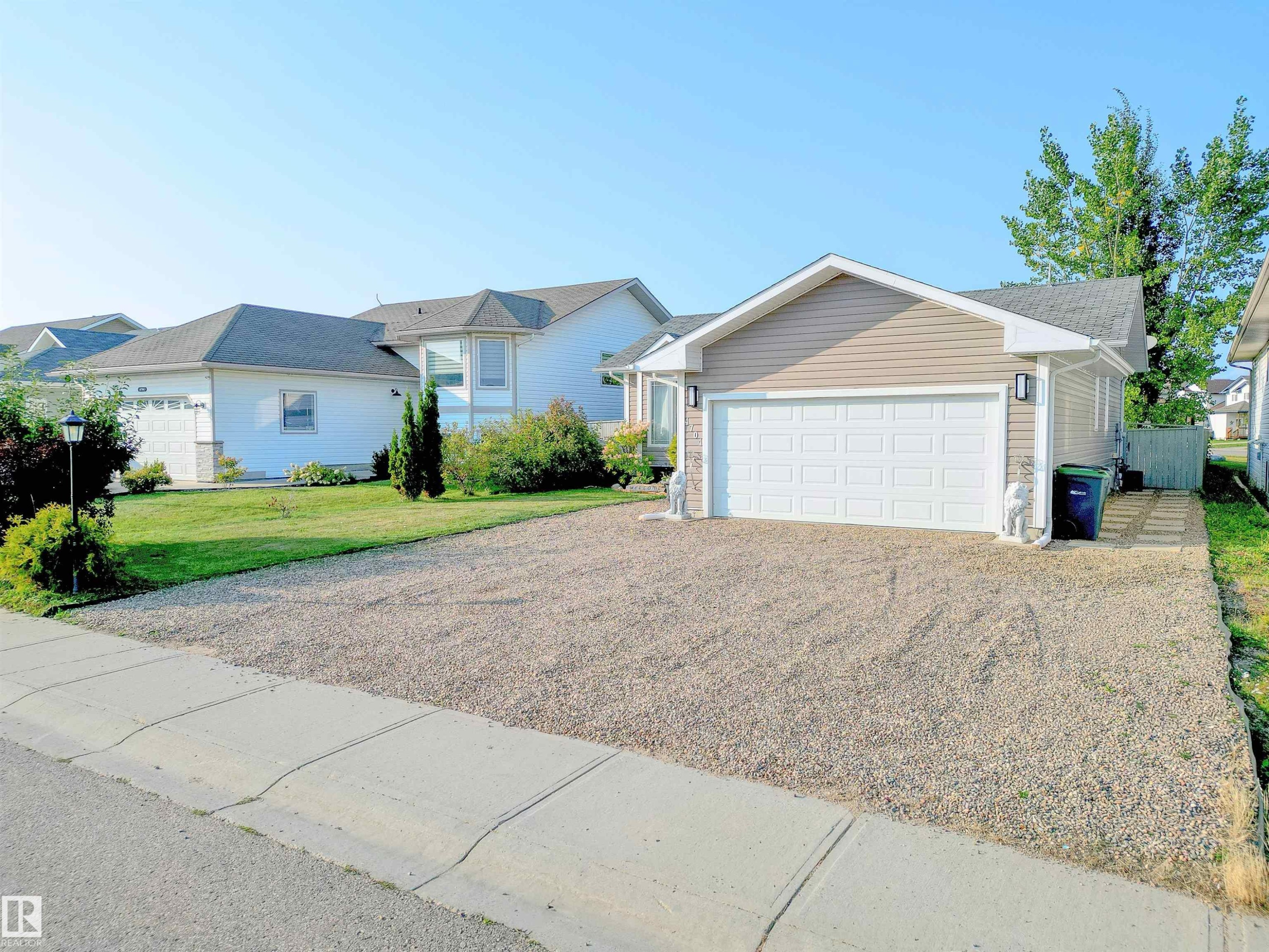 4704 64 Avenue, Cold Lake, AB - Outdoor