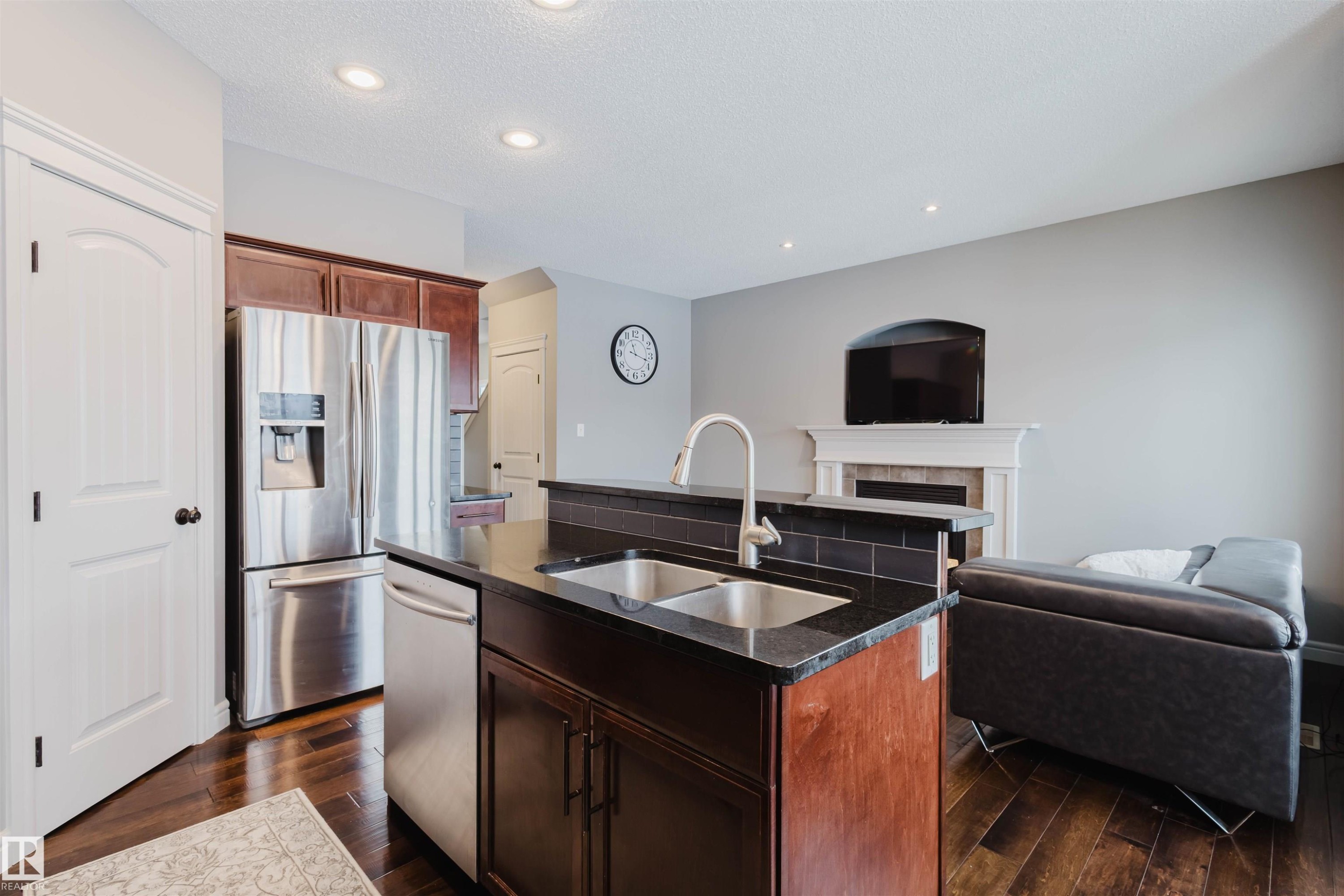 3921 167A Avenue, Edmonton, AB - Indoor Photo Showing Kitchen With Double Sink