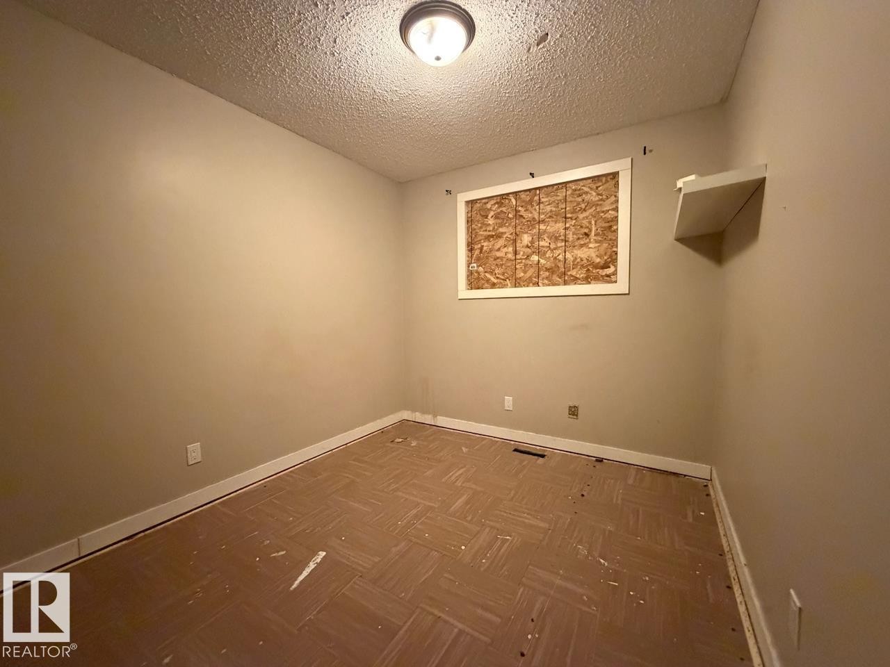 1925 73 Street, Edmonton, AB - Indoor Photo Showing Other Room