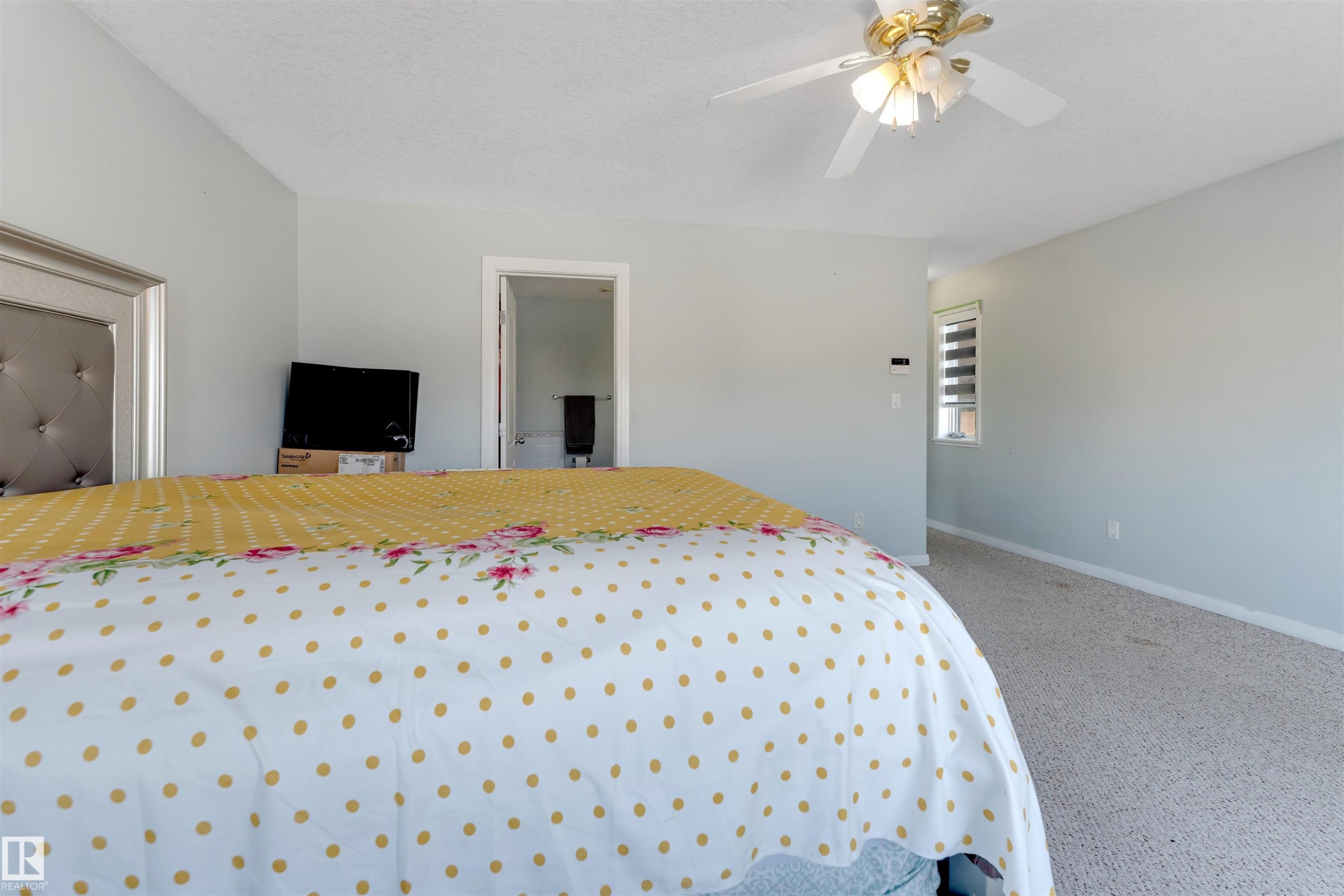 3139 34B Avenue, Edmonton, AB - Indoor Photo Showing Bedroom