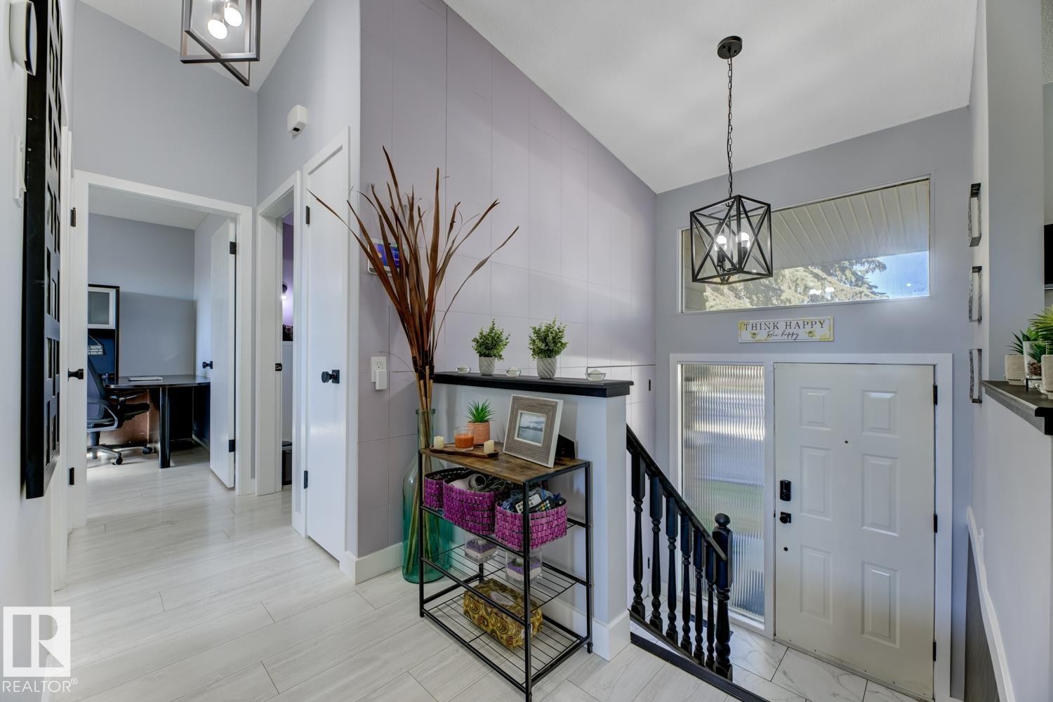 5707 89 Avenue, Edmonton, AB - Indoor Photo Showing Other Room