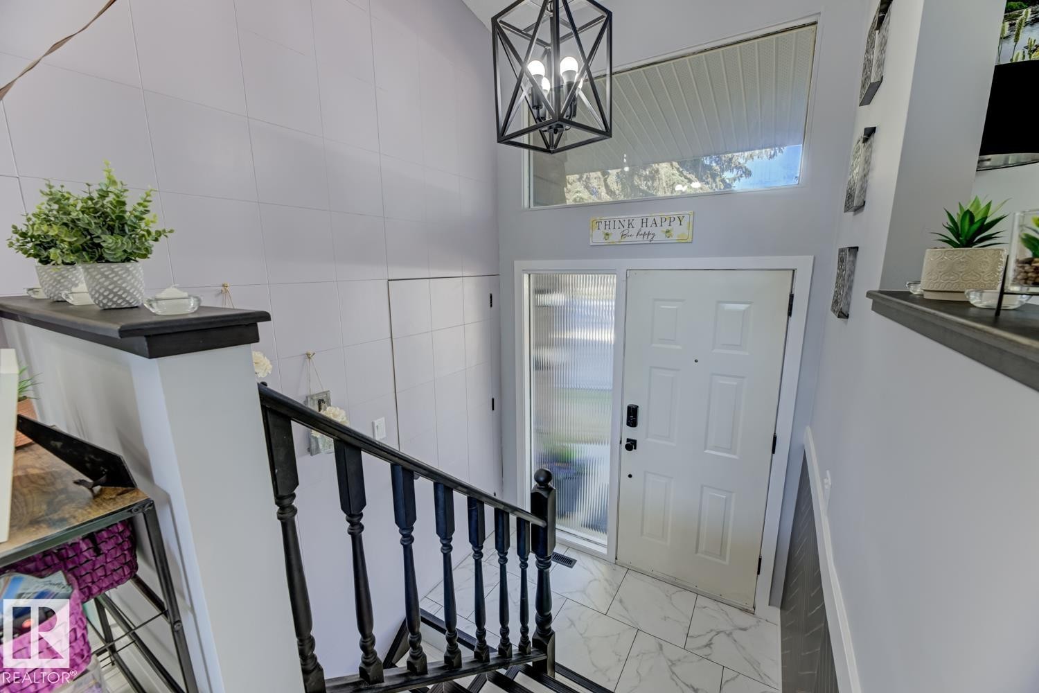 5707 89 Avenue, Edmonton, AB - Indoor Photo Showing Other Room