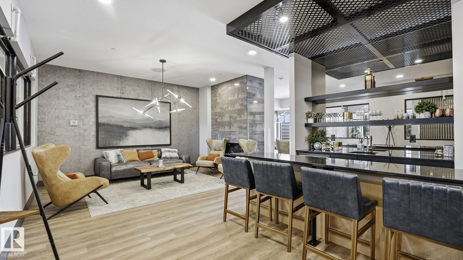 311 7463 May Common, Edmonton, AB - Indoor