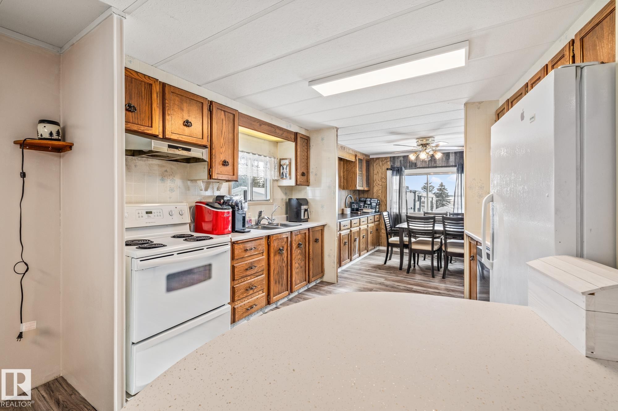 26332 Twp Road 594, Rural Westlock County, AB - Indoor Photo Showing Kitchen With Double Sink