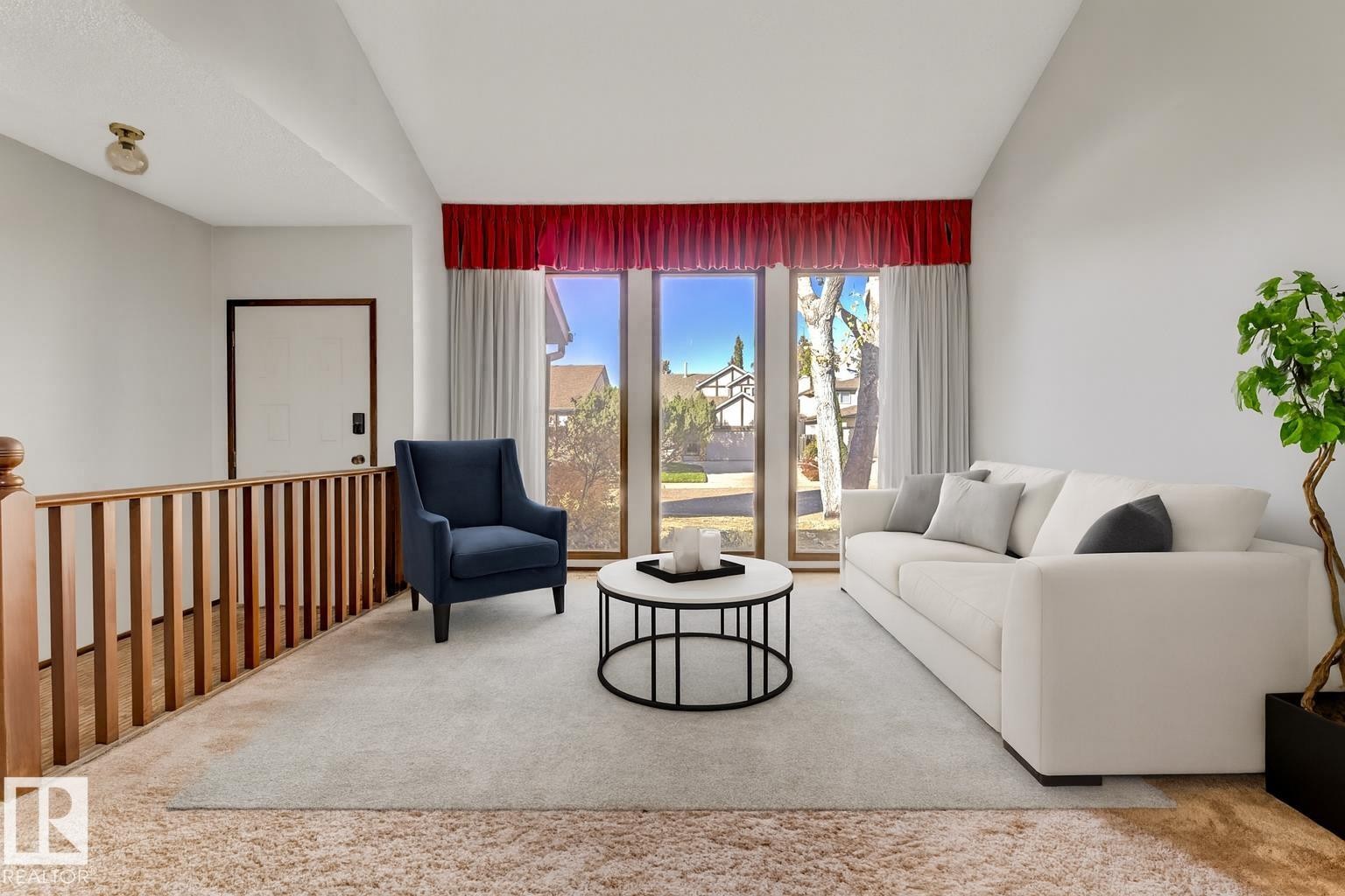 11105 20 Avenue, Edmonton, AB - Indoor