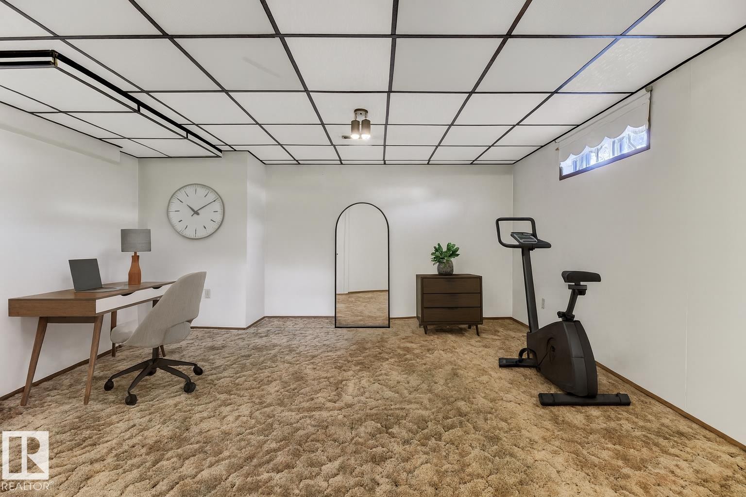 11105 20 Avenue, Edmonton, AB - Indoor