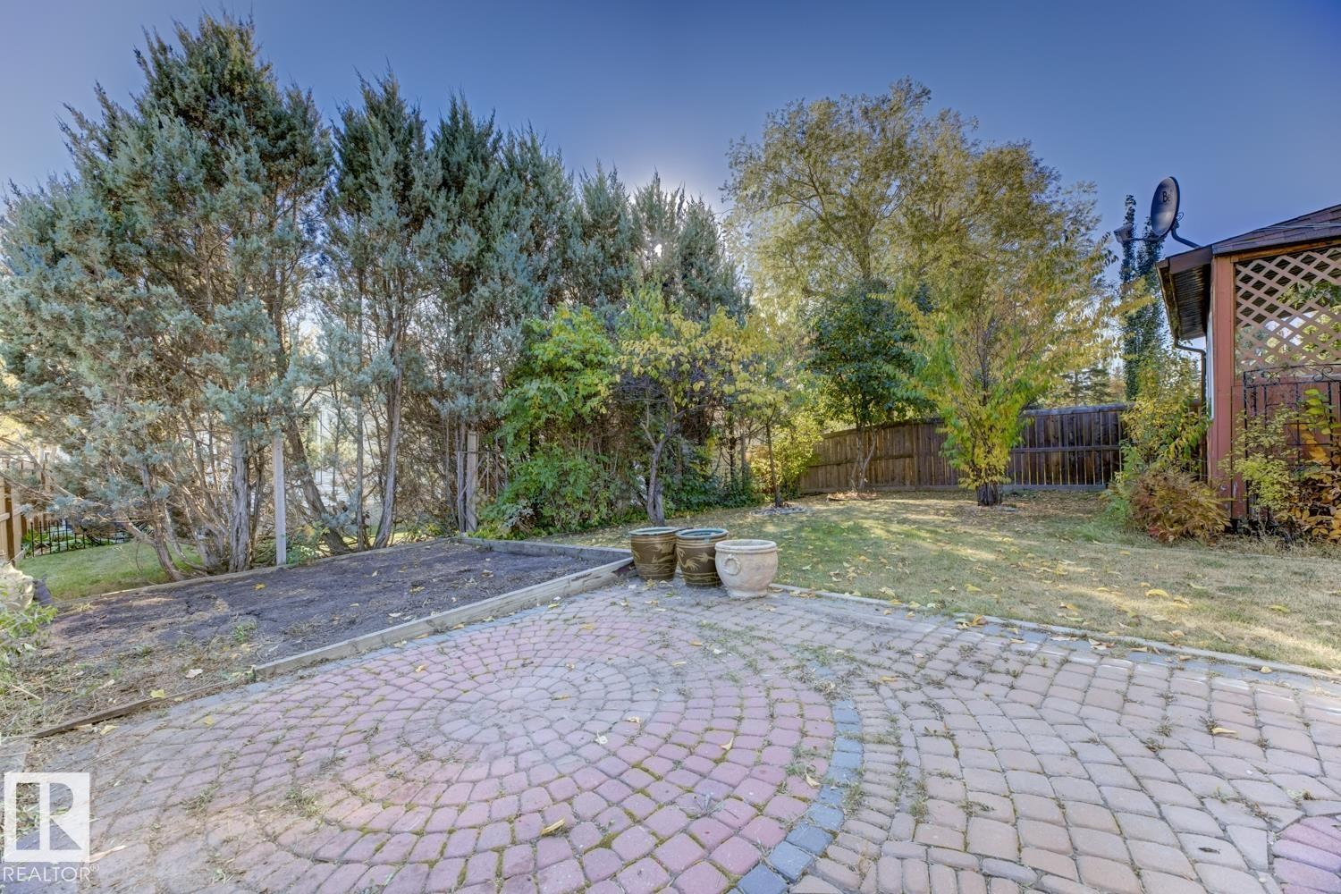 11105 20 Avenue, Edmonton, AB - Outdoor