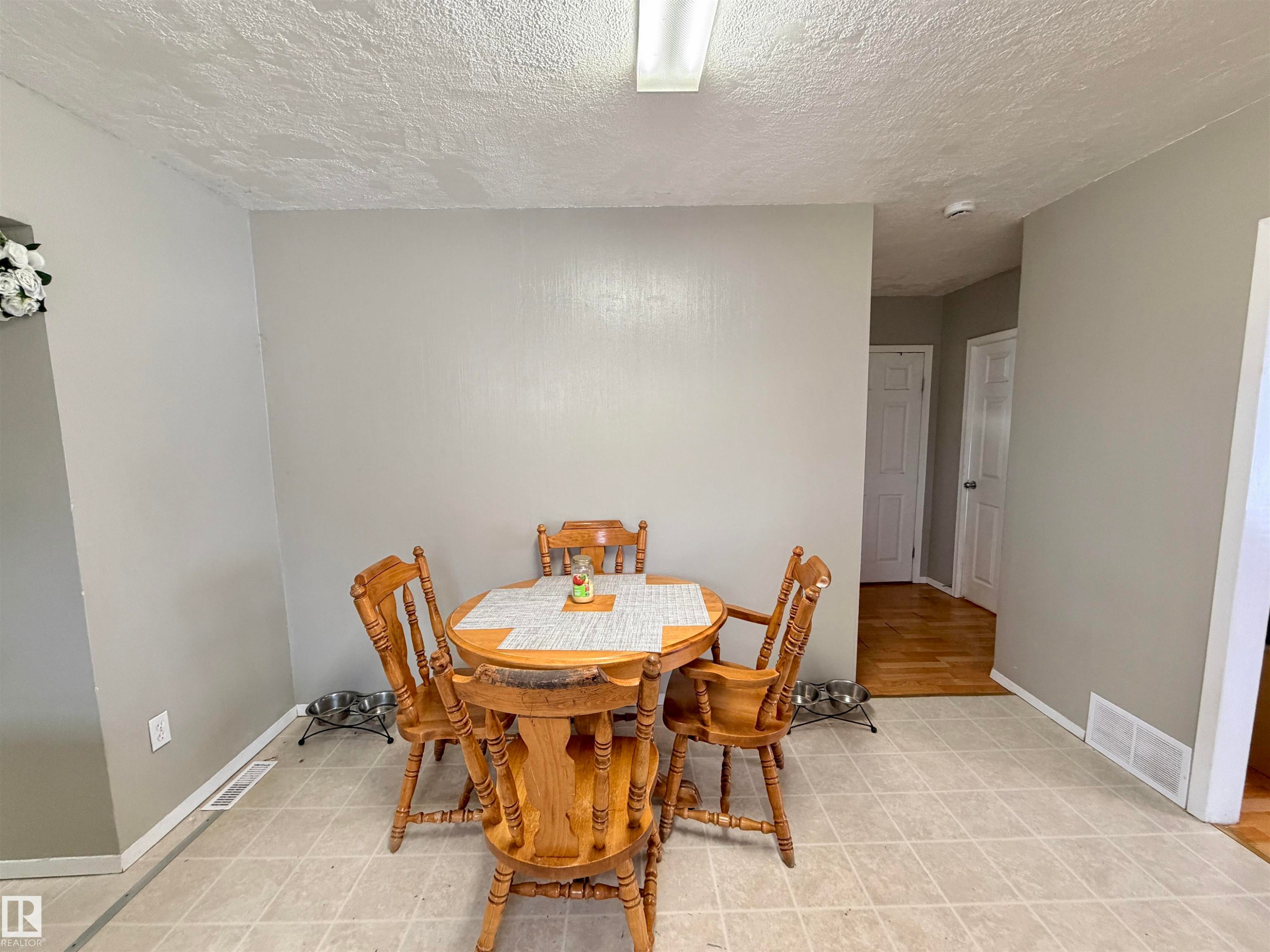 4725 44 Avenue, St. Paul Town, AB - Indoor