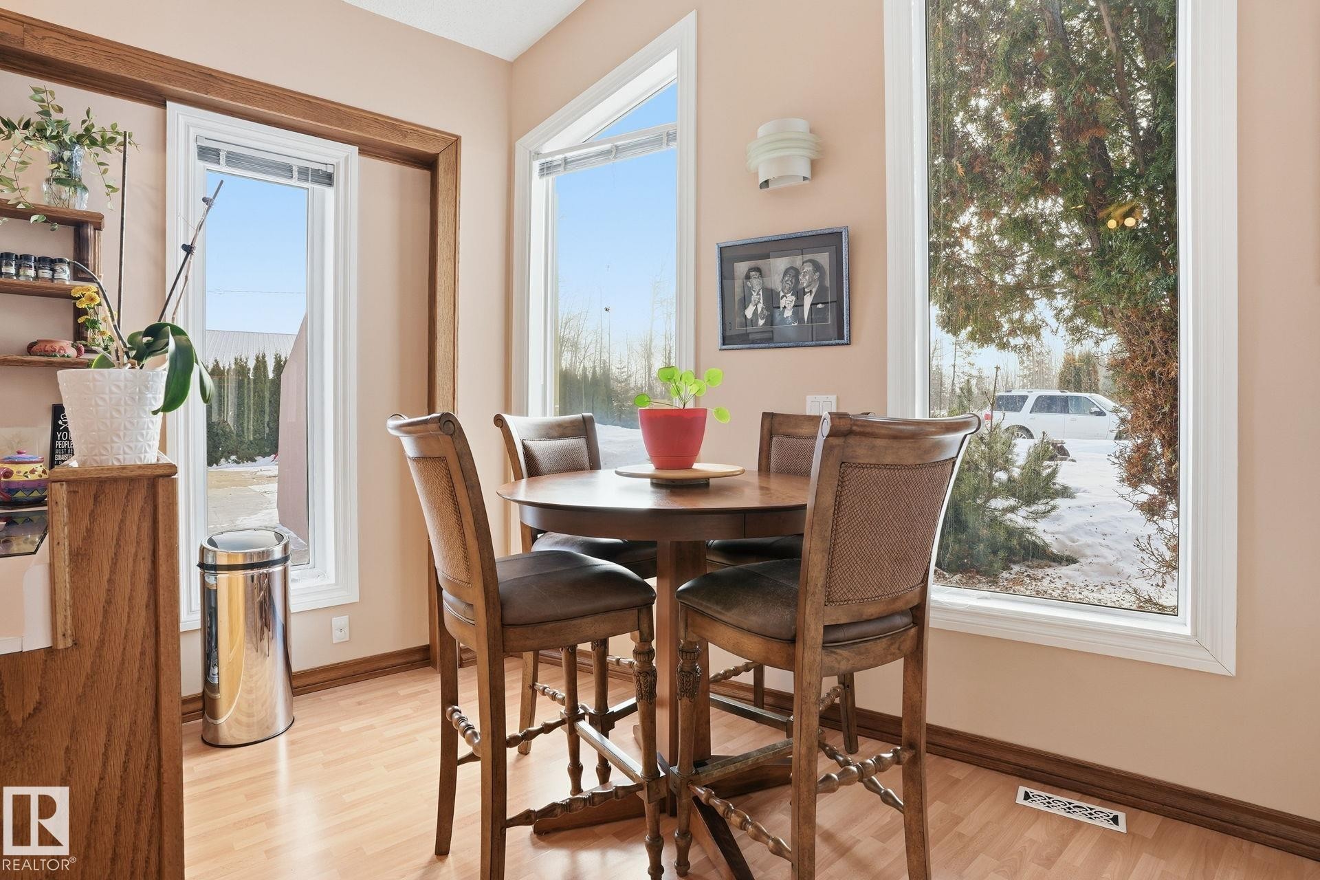 73078 Southshore Drive, Widewater, AB - Indoor Photo Showing Dining Room