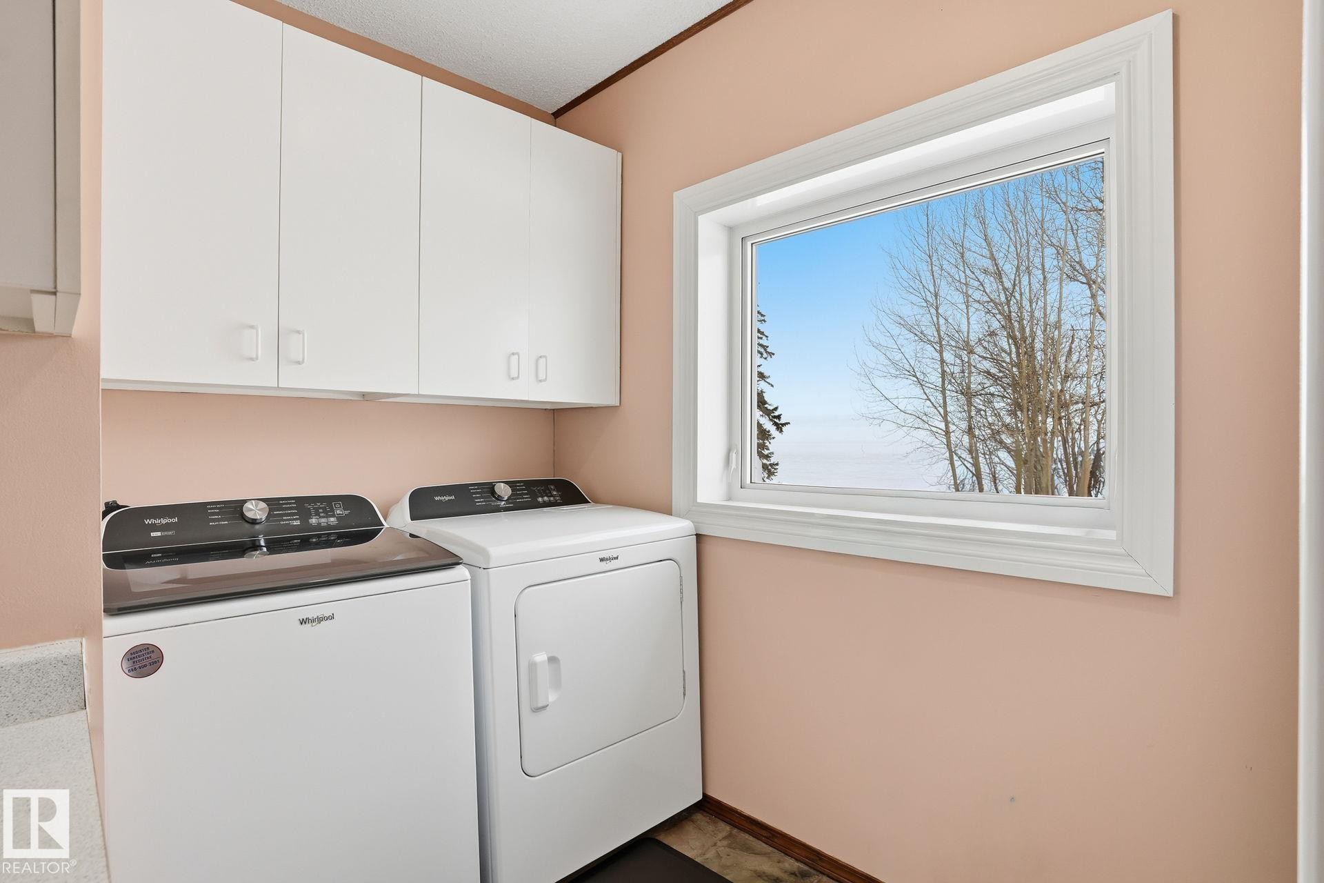 73078 Southshore Drive, Widewater, AB - Indoor Photo Showing Laundry Room