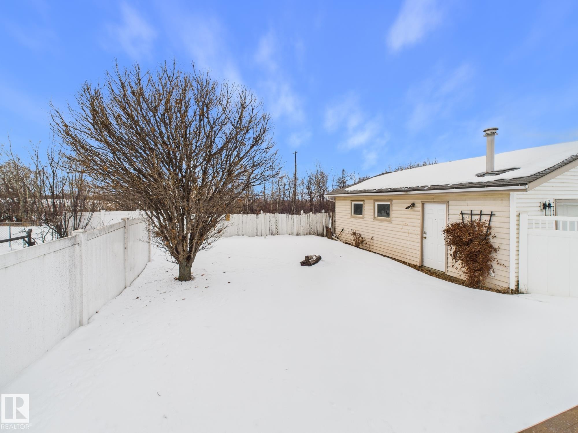 352 Huffman Crescent, Edmonton, AB - Outdoor