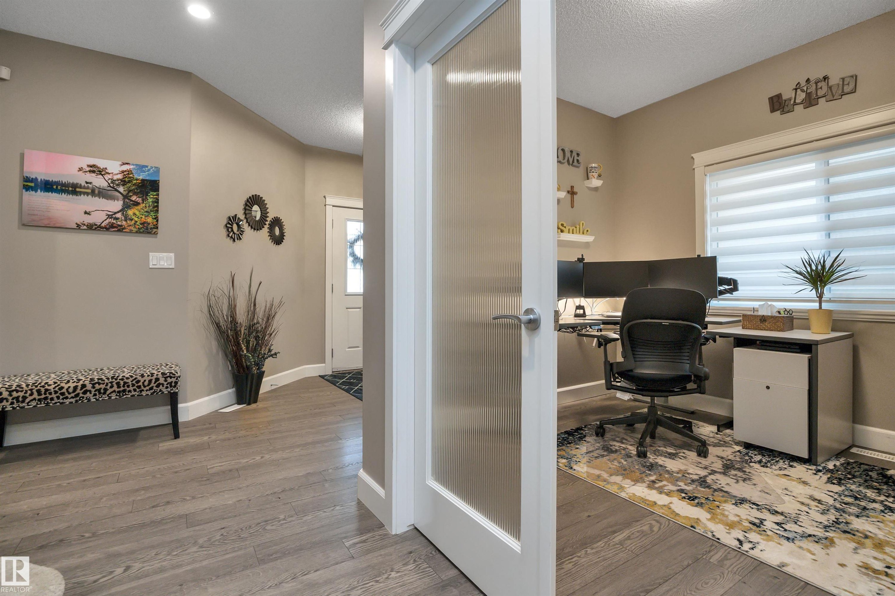 1958 Ainslie Link, Edmonton, AB - Indoor