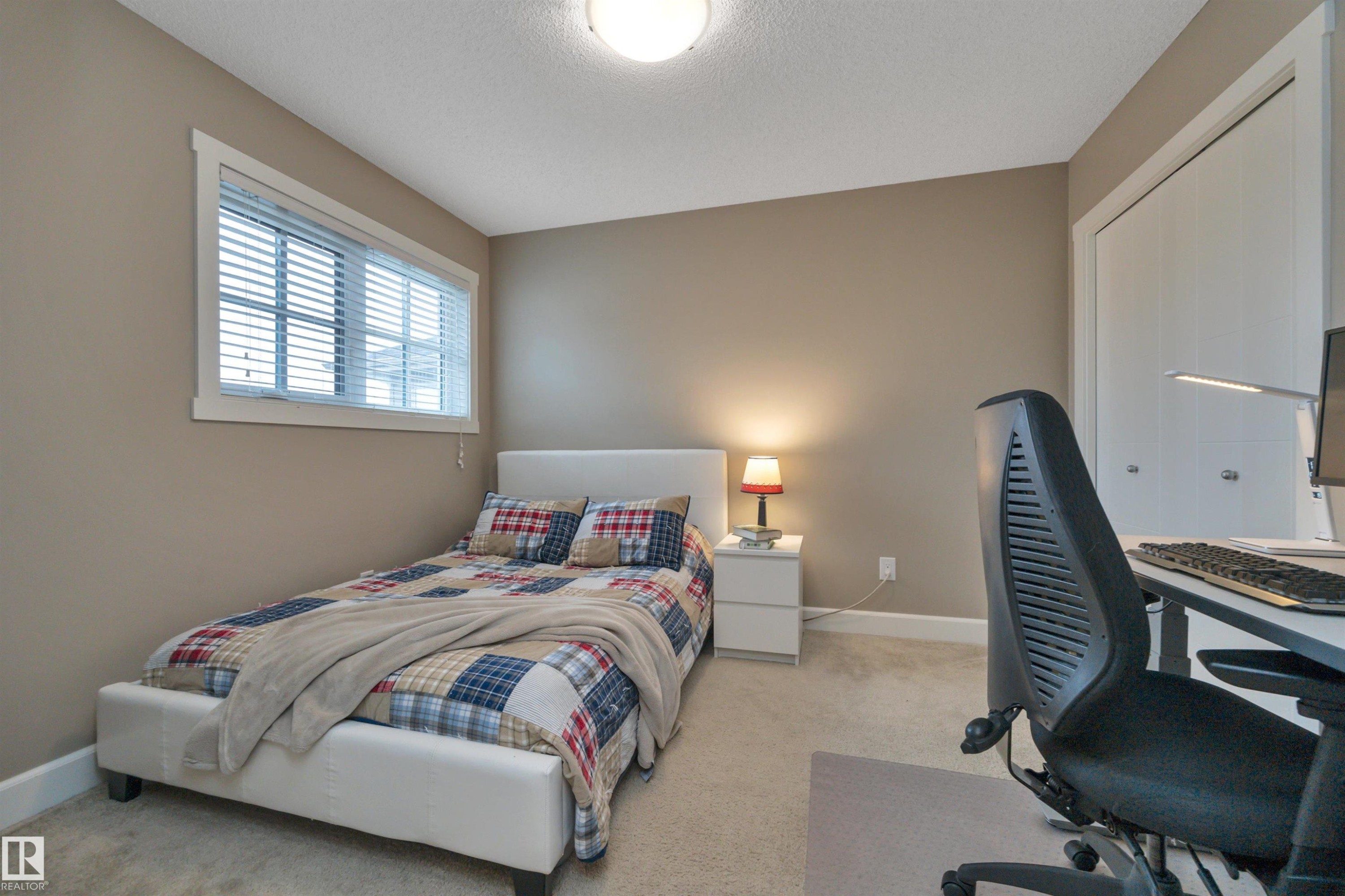 1958 Ainslie Link, Edmonton, AB - Indoor Photo Showing Bedroom