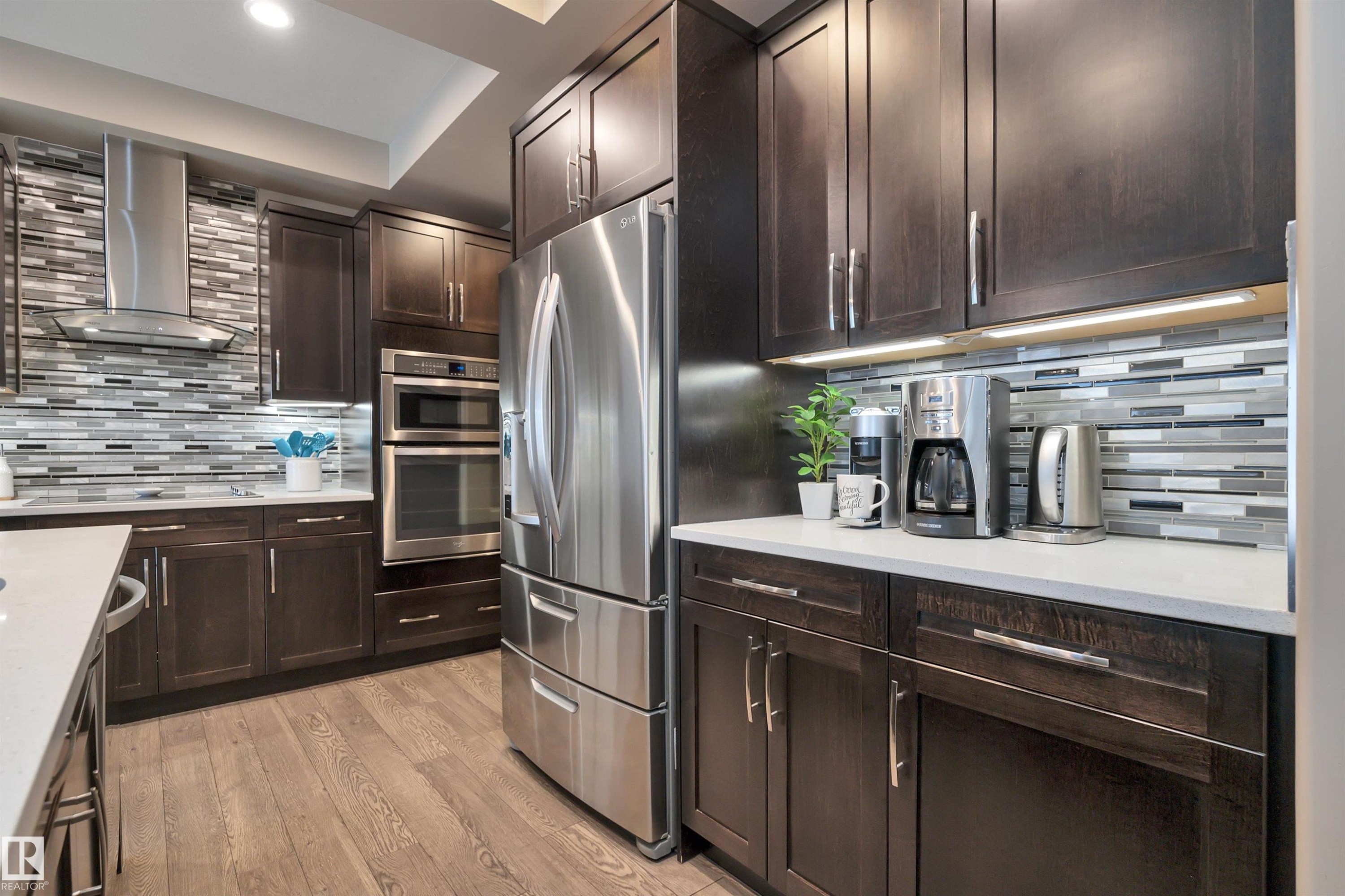 1958 Ainslie Link, Edmonton, AB - Indoor Photo Showing Kitchen With Upgraded Kitchen
