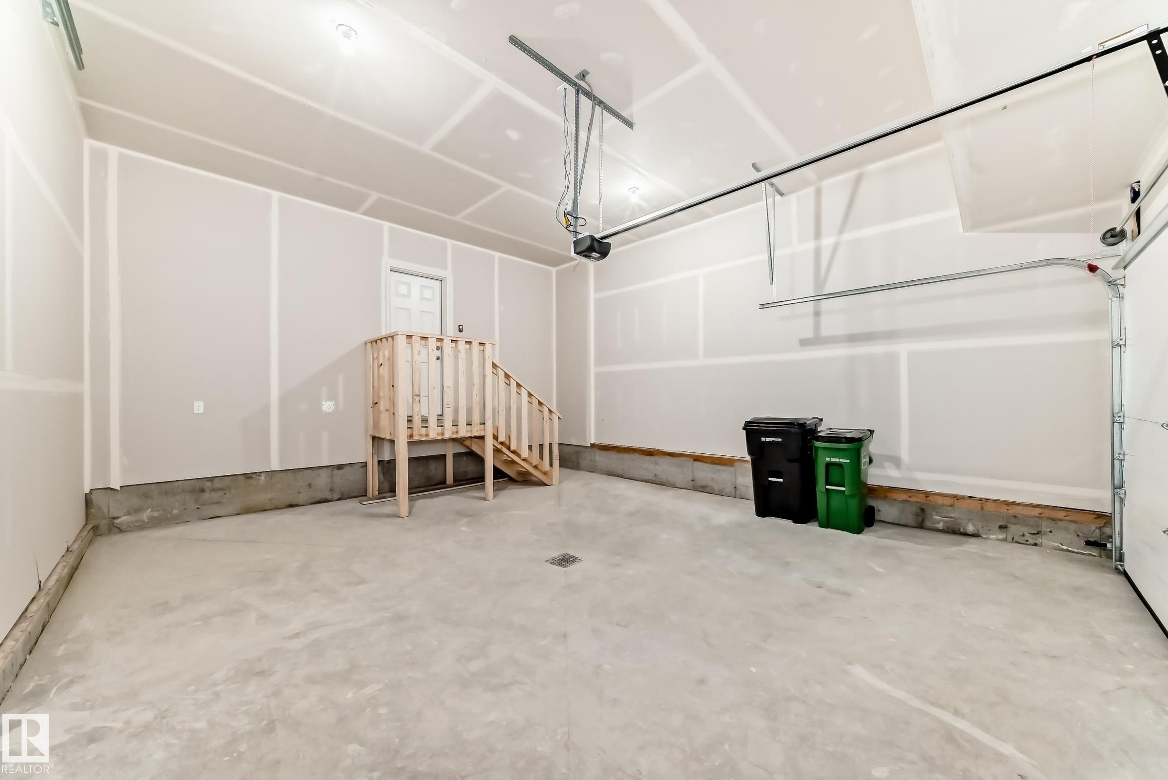 View of garage - 3249 Dixon Way, Edmonton, AB - Indoor