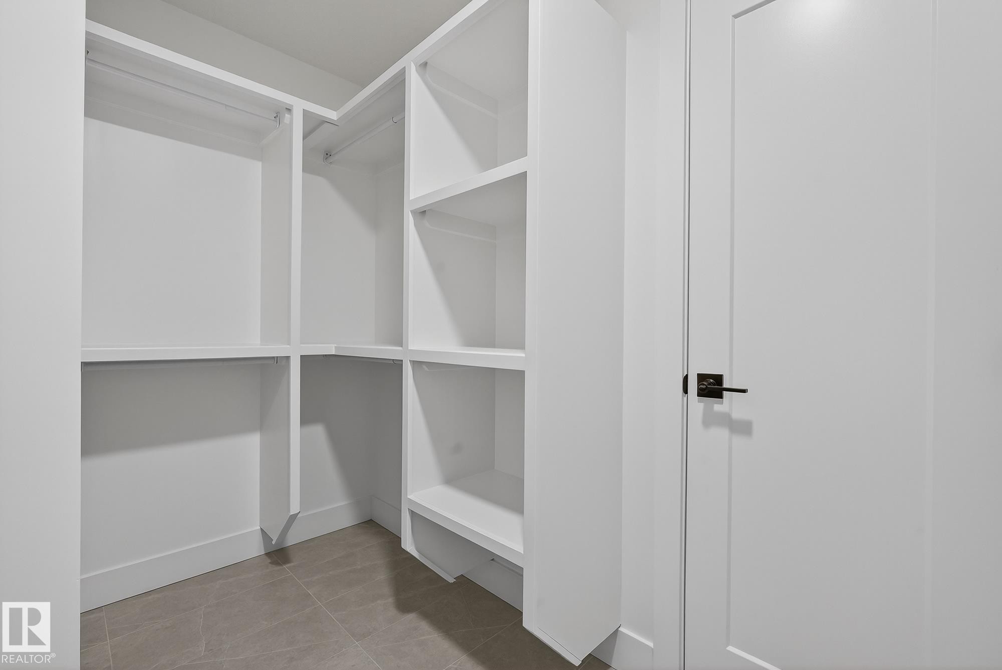 3306 Chickadee Drive, Edmonton, AB - Indoor With Storage