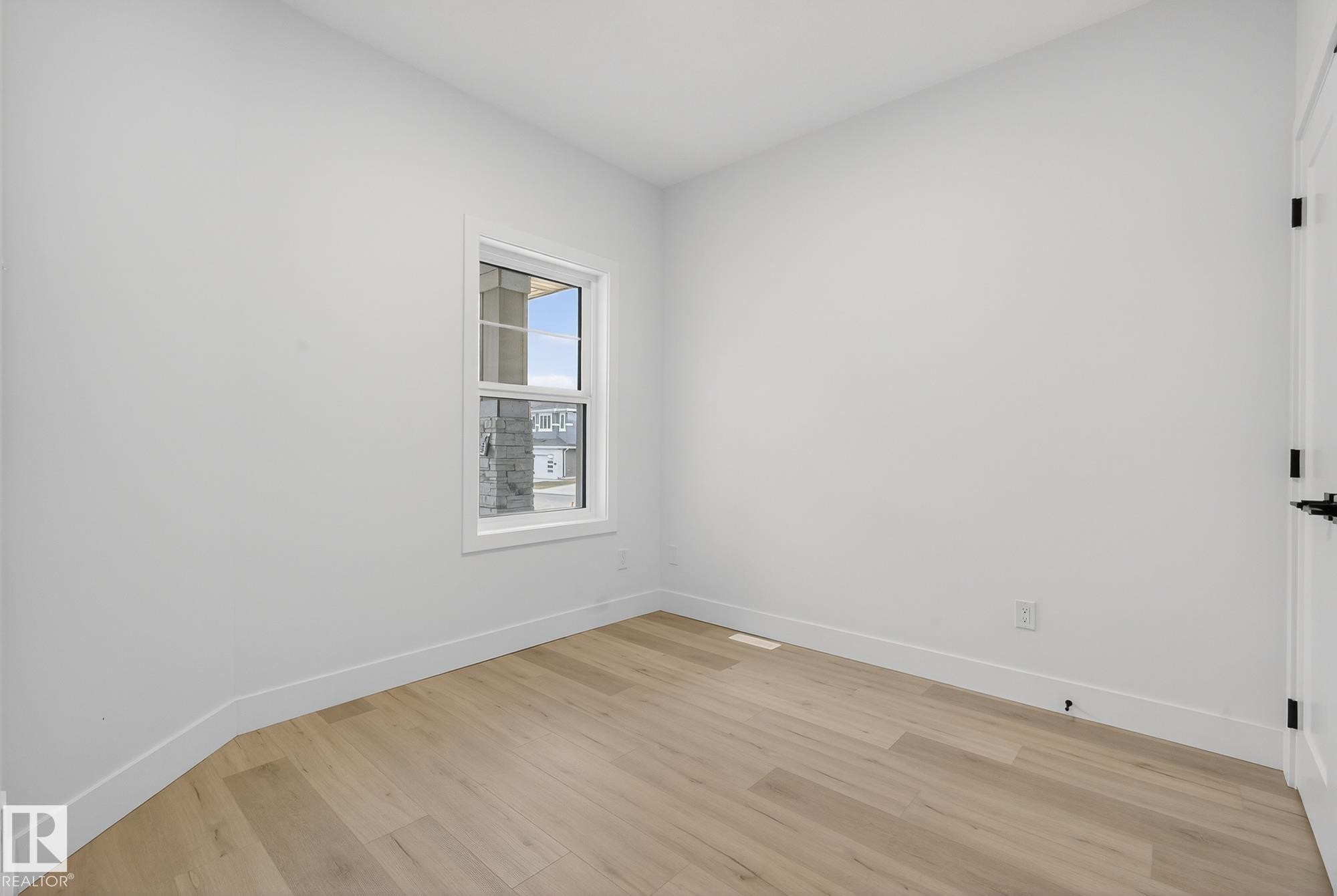 3306 Chickadee Drive, Edmonton, AB - Indoor Photo Showing Other Room