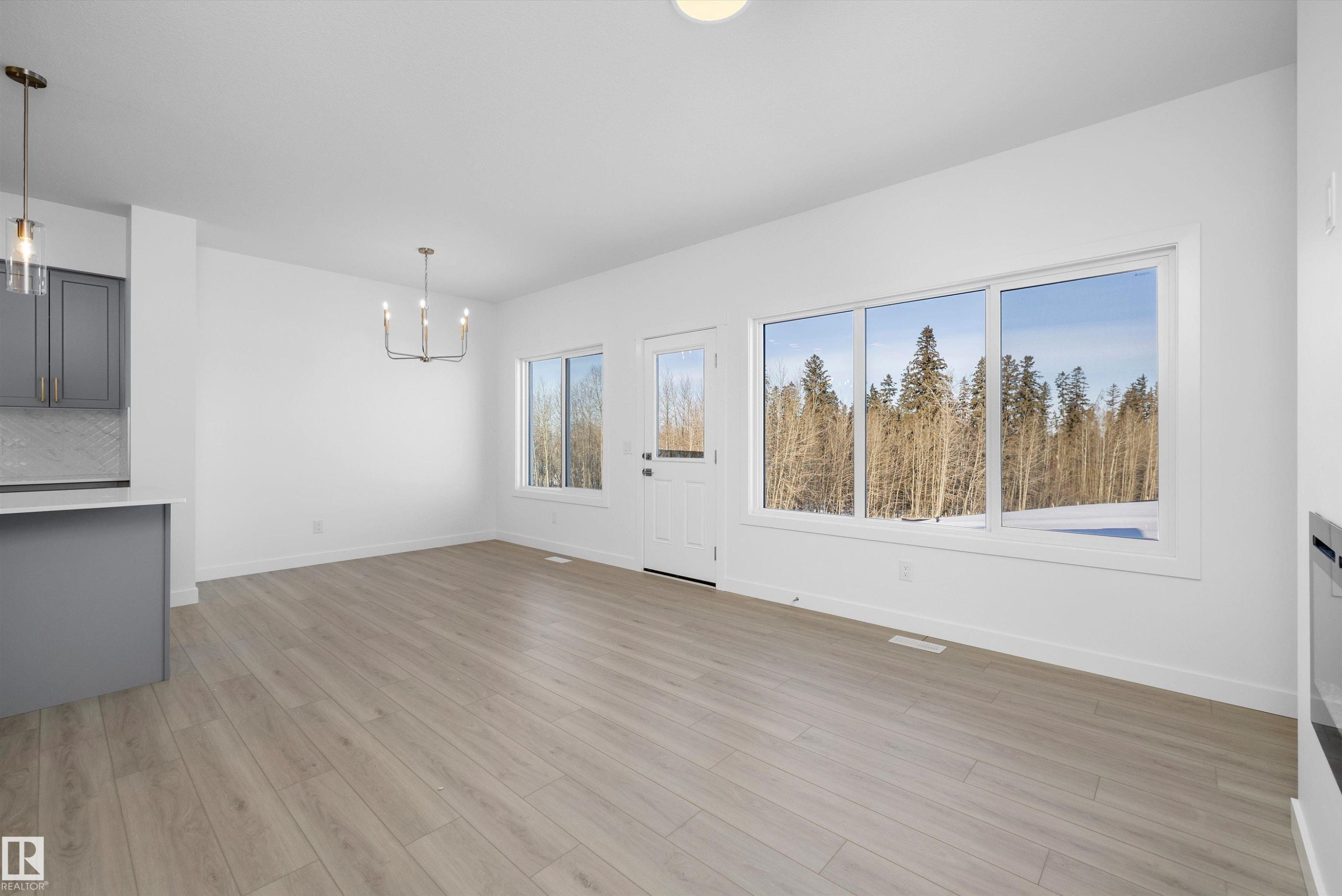 4182 Kinglet Drive, Edmonton, AB - Indoor Photo Showing Other Room