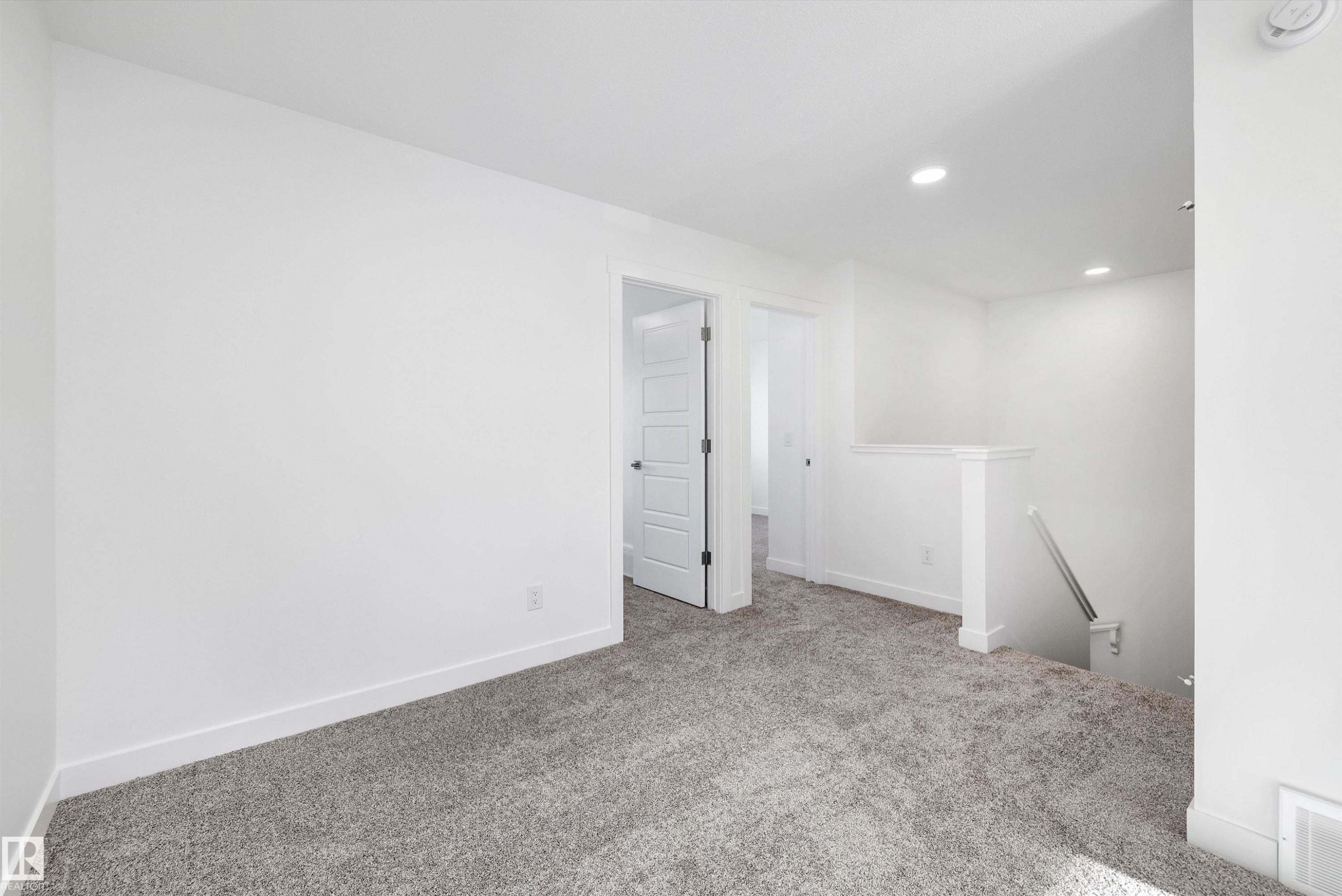 4182 Kinglet Drive, Edmonton, AB - Indoor Photo Showing Other Room