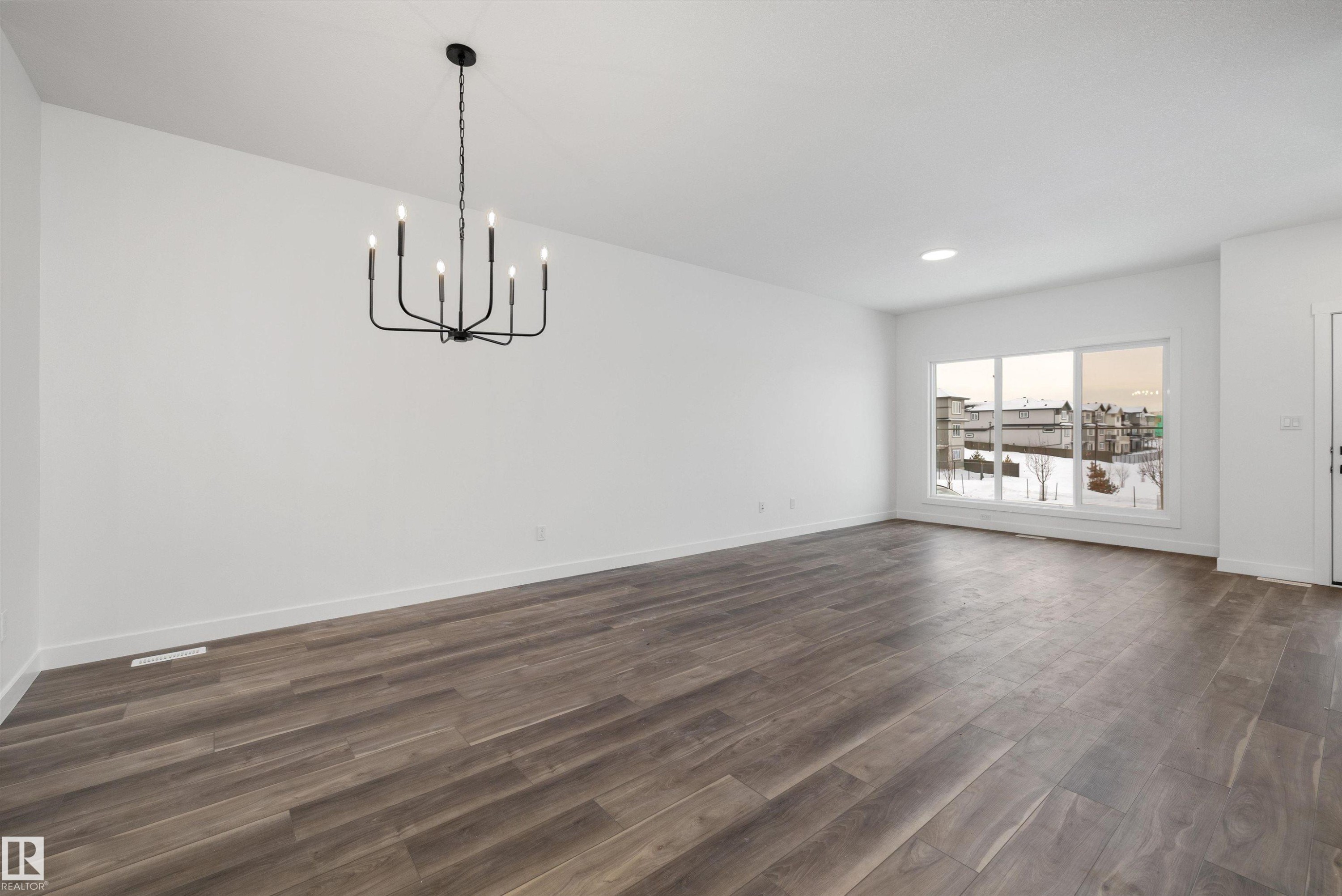 18131 85 Street, Edmonton, AB - Indoor Photo Showing Living Room