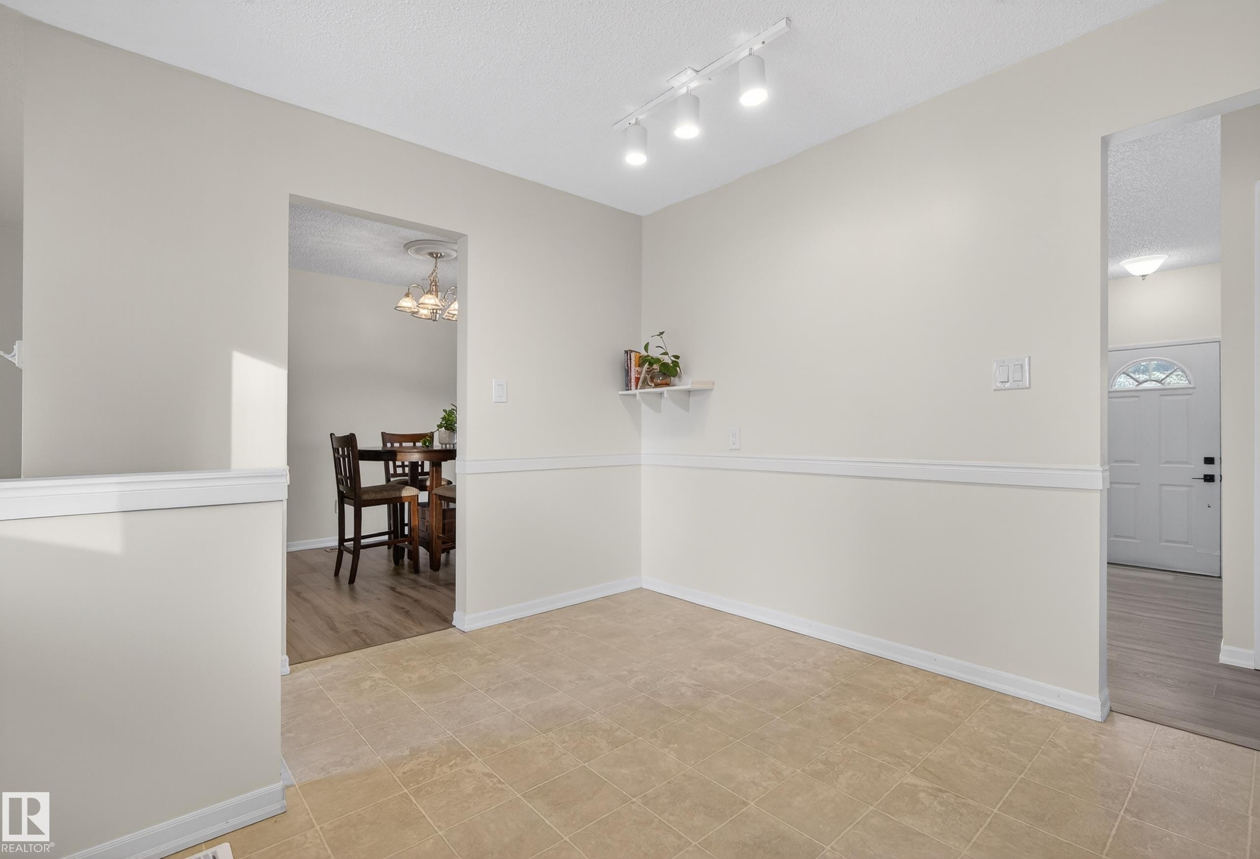 1704 89 Street, Edmonton, AB - Indoor Photo Showing Other Room