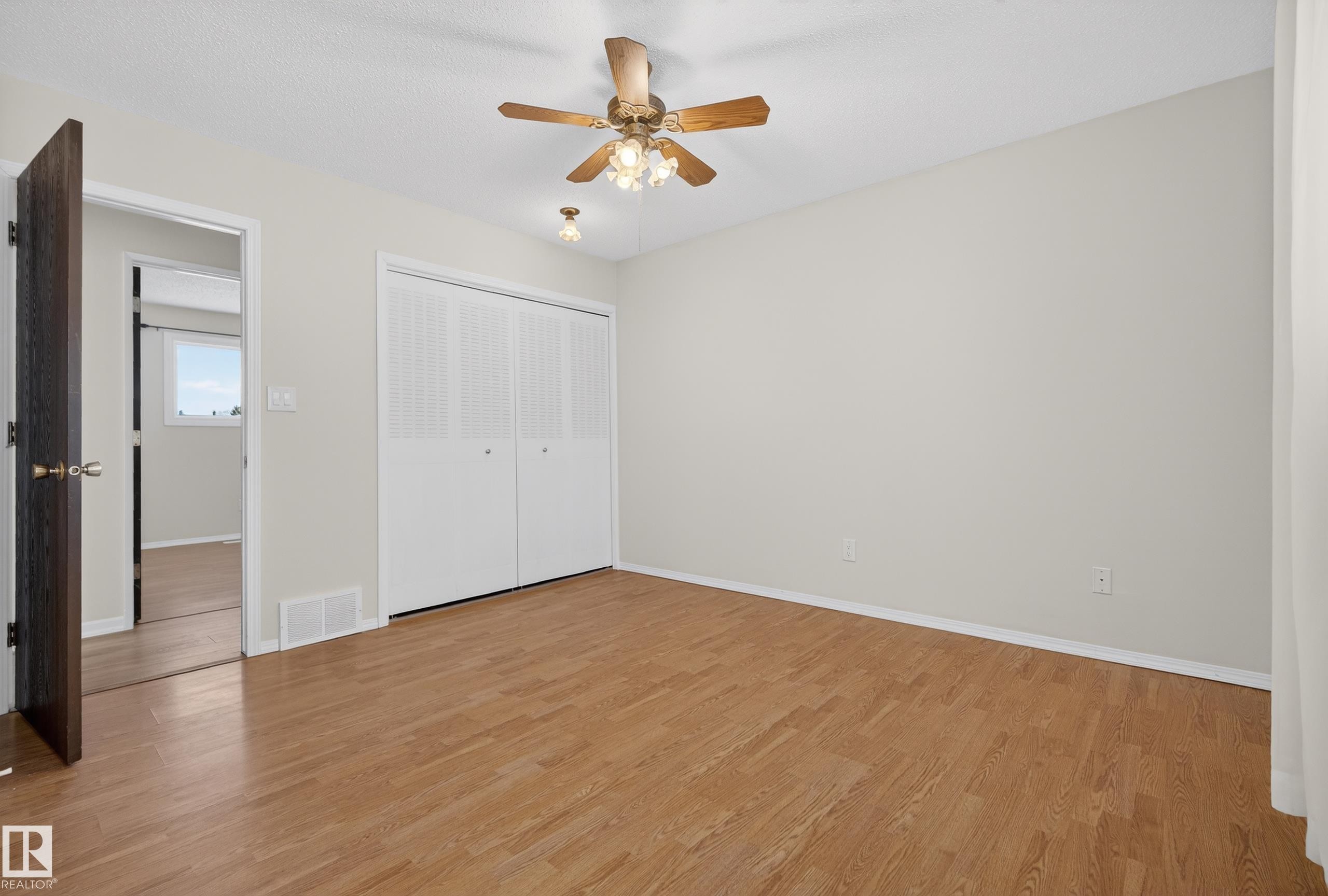 1704 89 Street, Edmonton, AB - Indoor Photo Showing Other Room