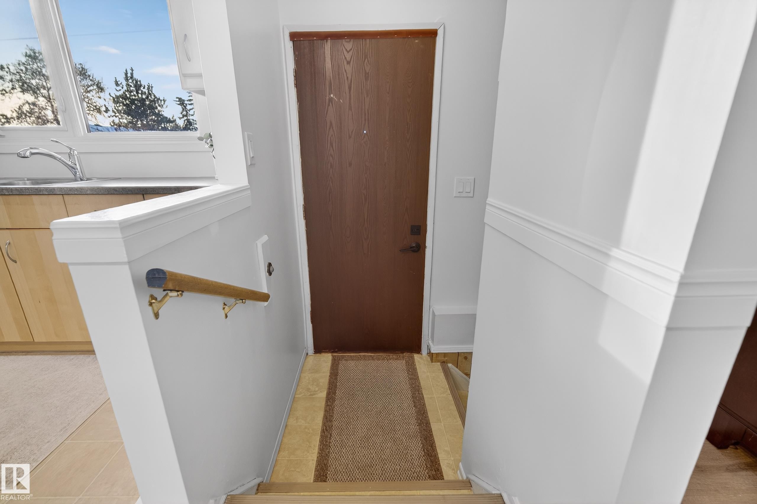 1704 89 Street, Edmonton, AB - Indoor Photo Showing Other Room