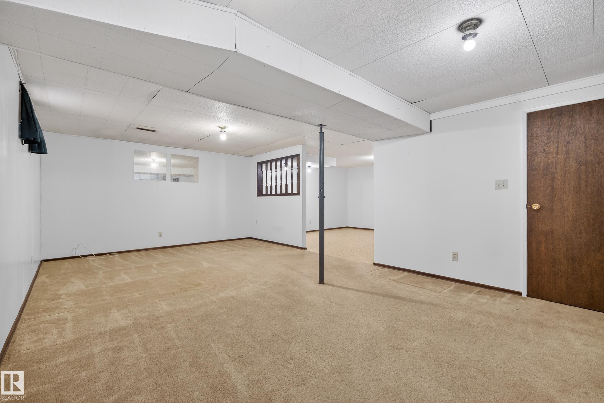 1704 89 Street, Edmonton, AB - Indoor Photo Showing Other Room