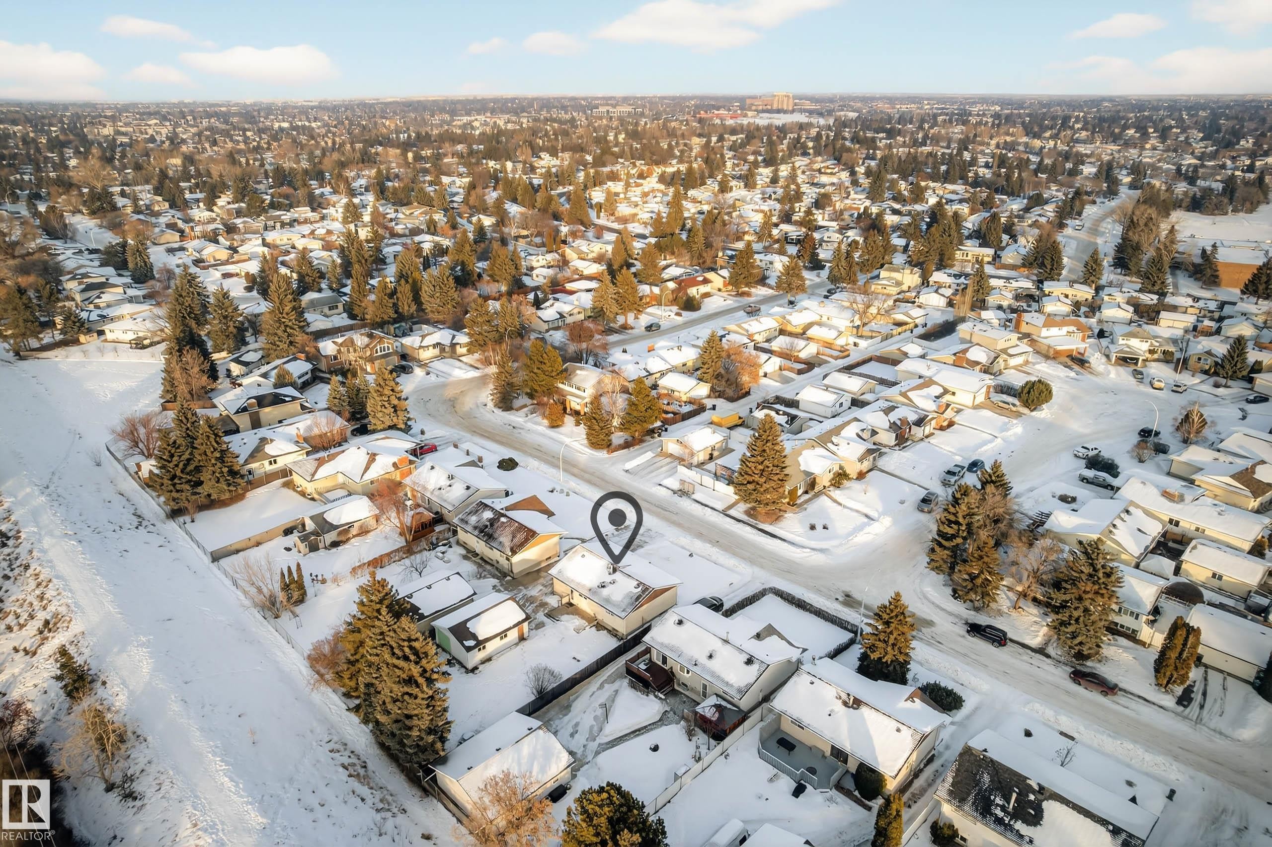 Snowy aerial view with a residential view - 1704 89 Street, Edmonton, AB - Outdoor With View