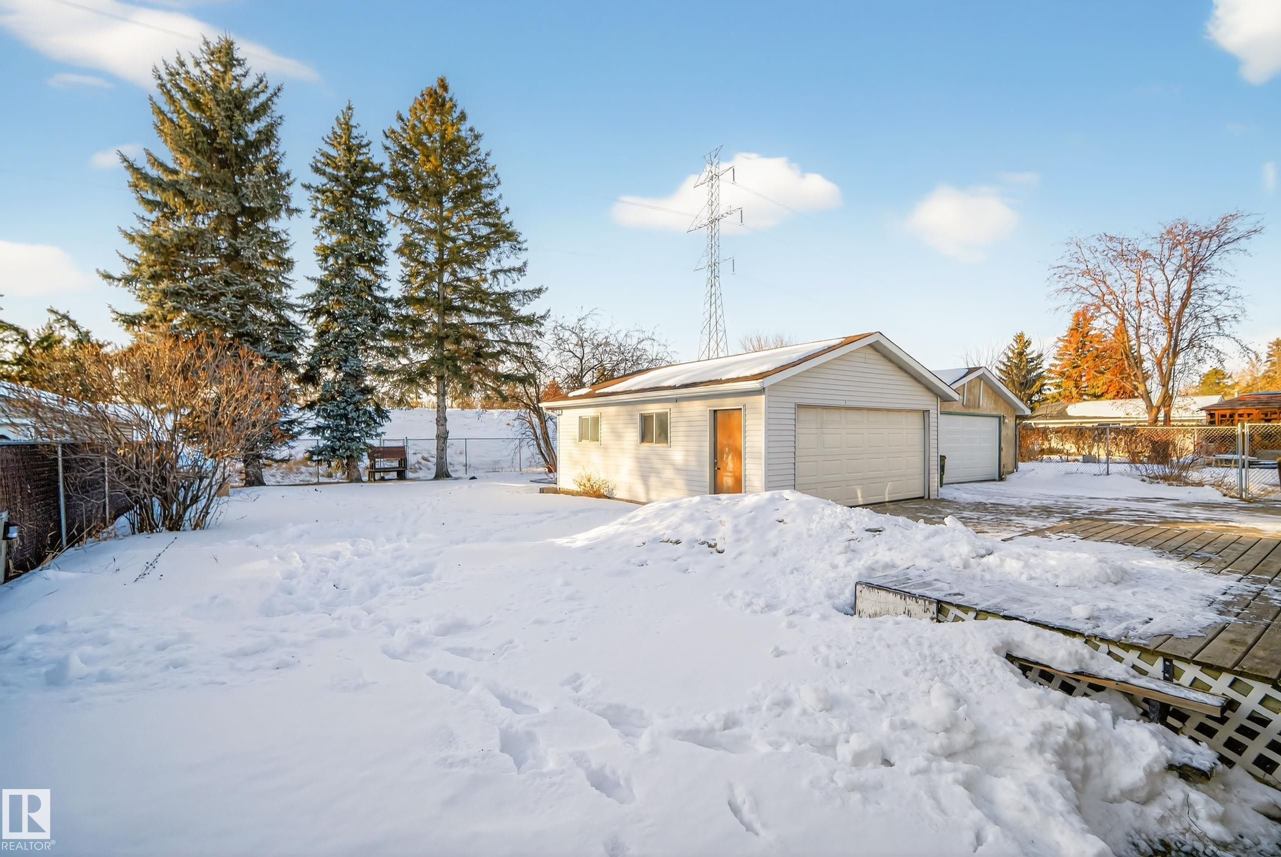 1704 89 Street, Edmonton, AB - Outdoor
