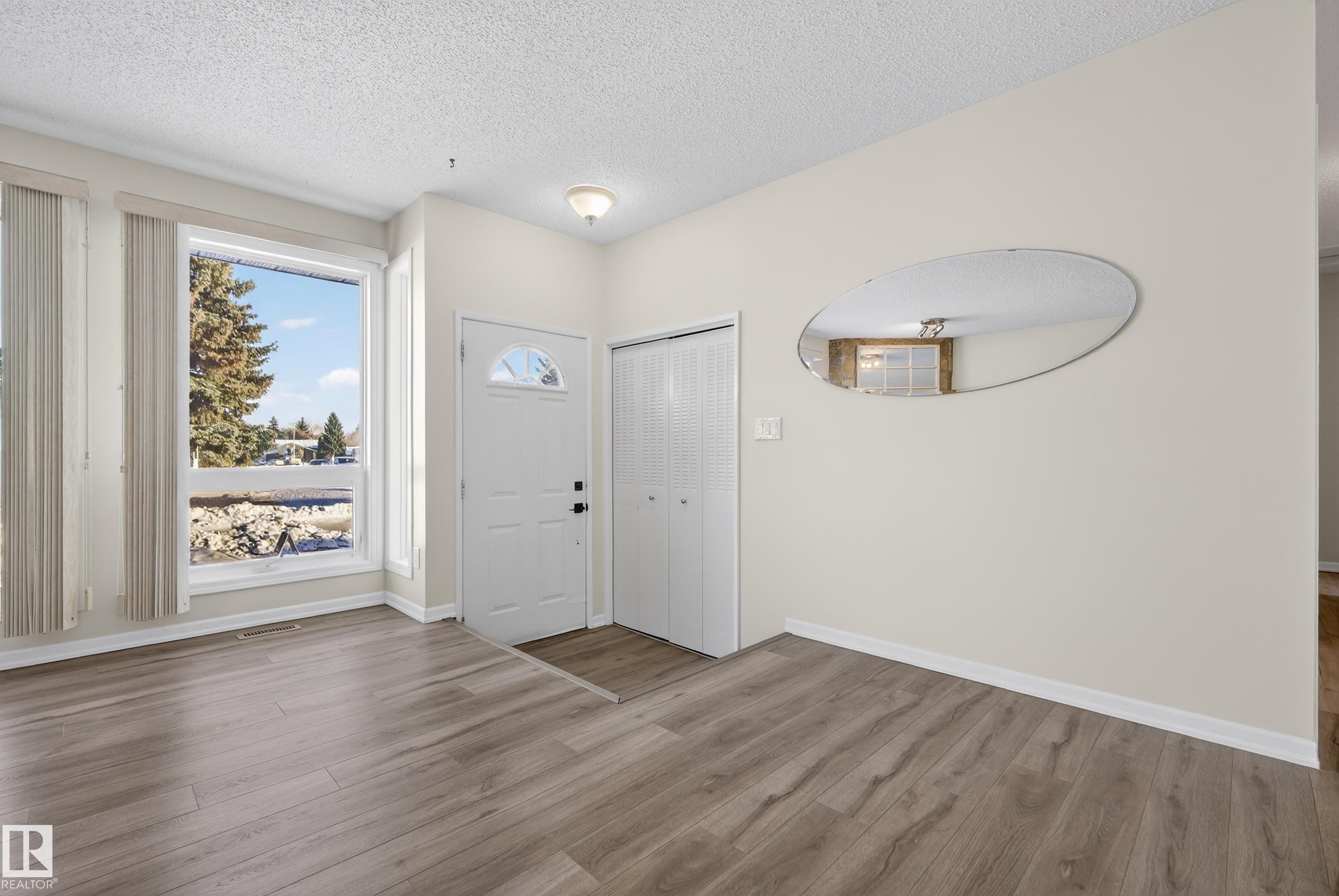 1704 89 Street, Edmonton, AB - Indoor Photo Showing Other Room
