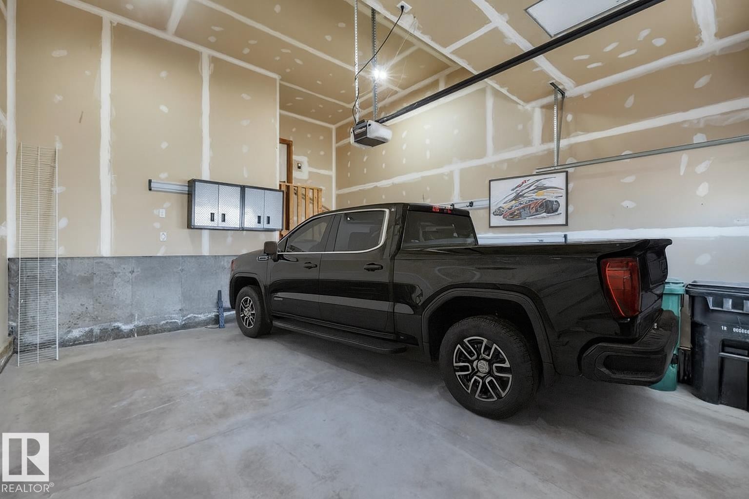 237 Sheppard Circle, Leduc, AB - Indoor Photo Showing Garage