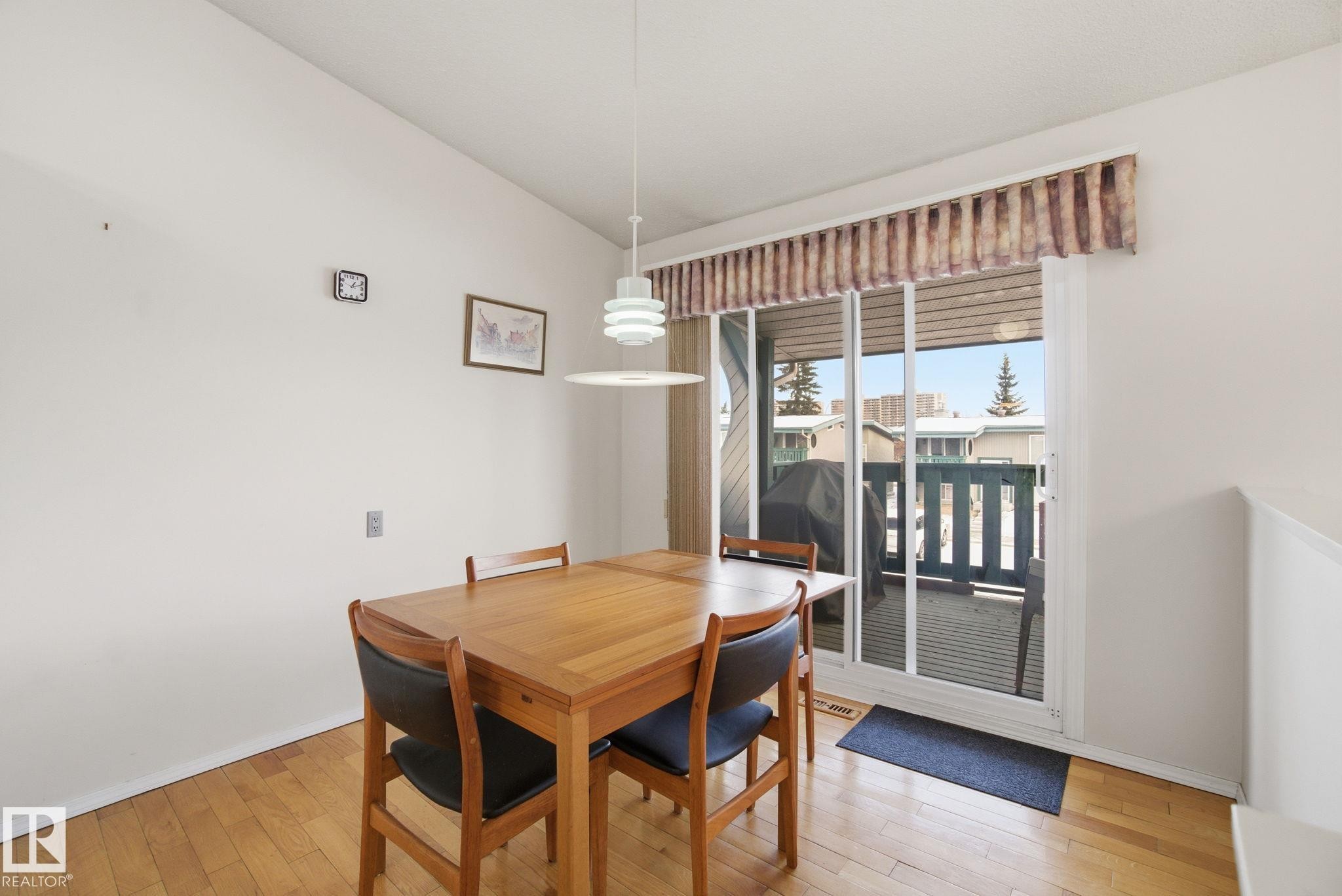 6448 178 Street, Edmonton, AB - Indoor Photo Showing Dining Room