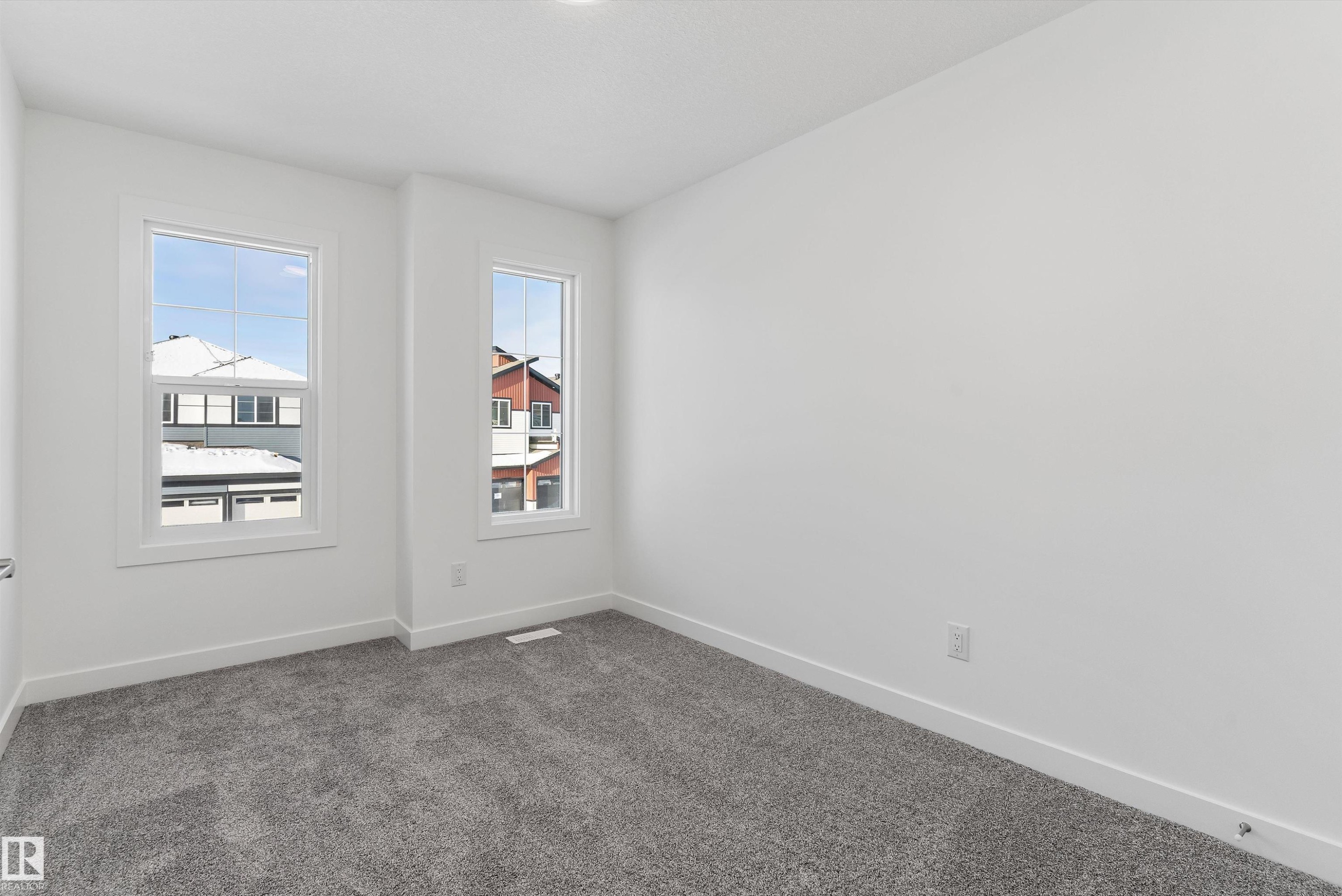 740 Astoria Way, Devon, AB - Indoor Photo Showing Other Room