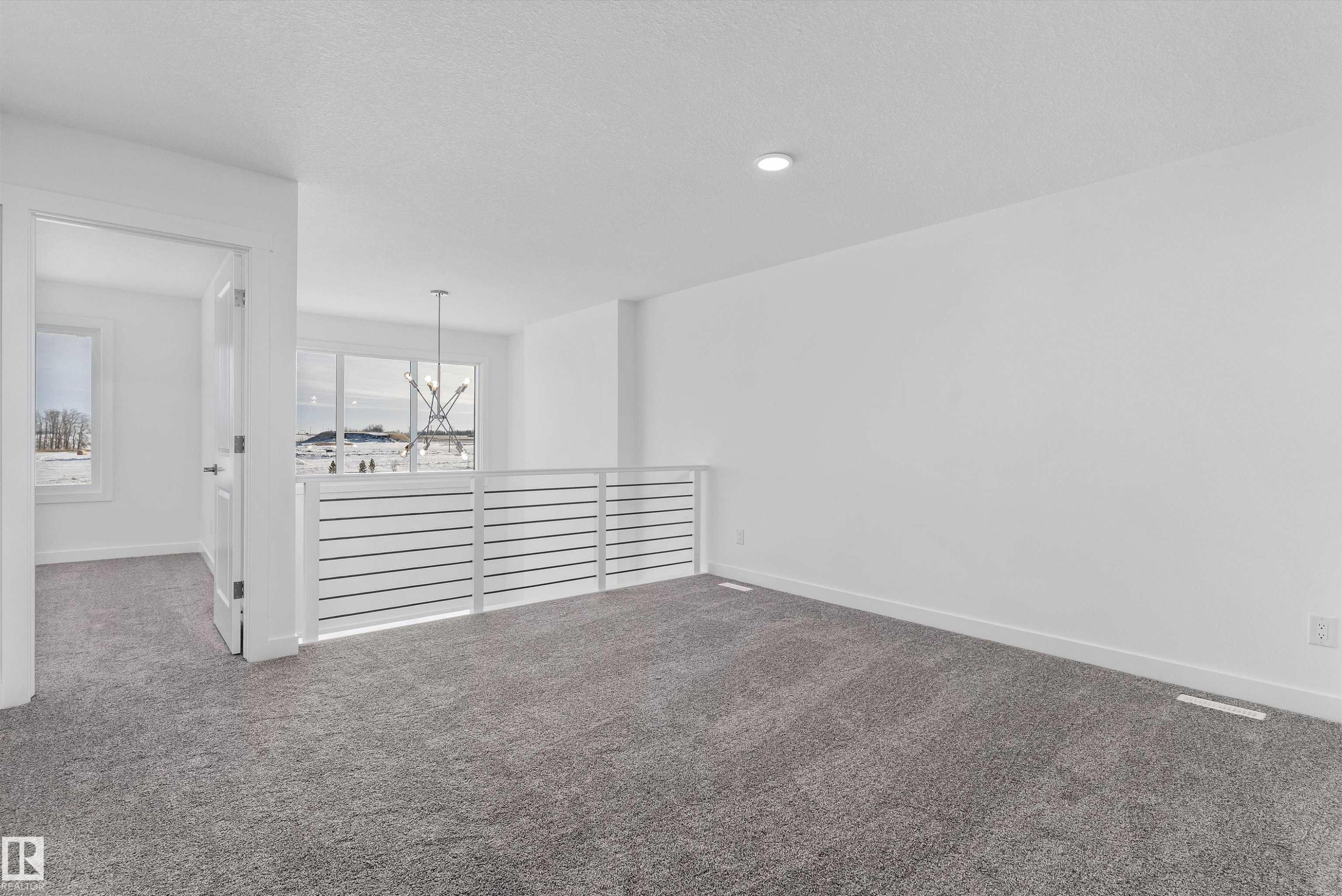 740 Astoria Way, Devon, AB - Indoor Photo Showing Other Room