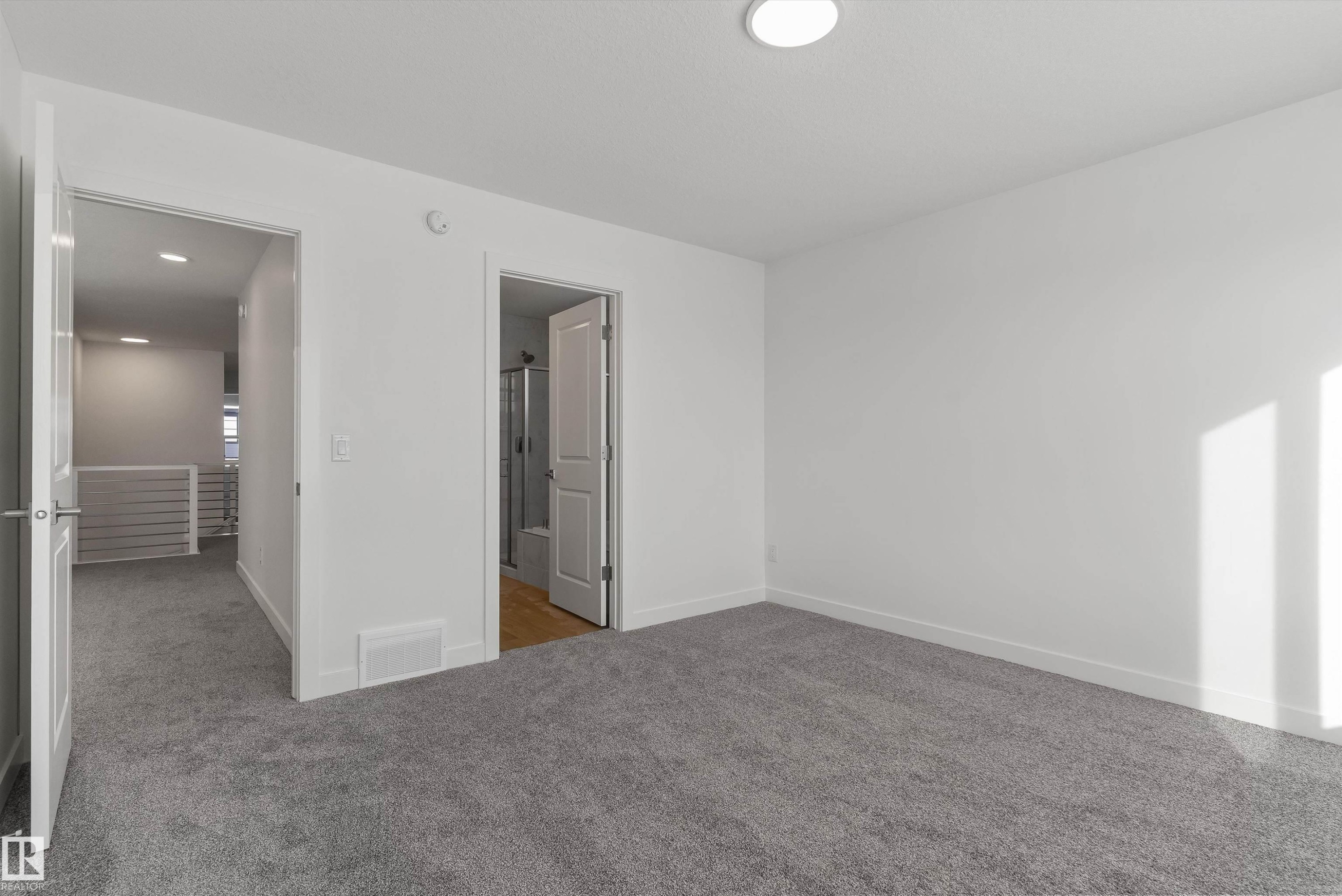 740 Astoria Way, Devon, AB - Indoor Photo Showing Other Room