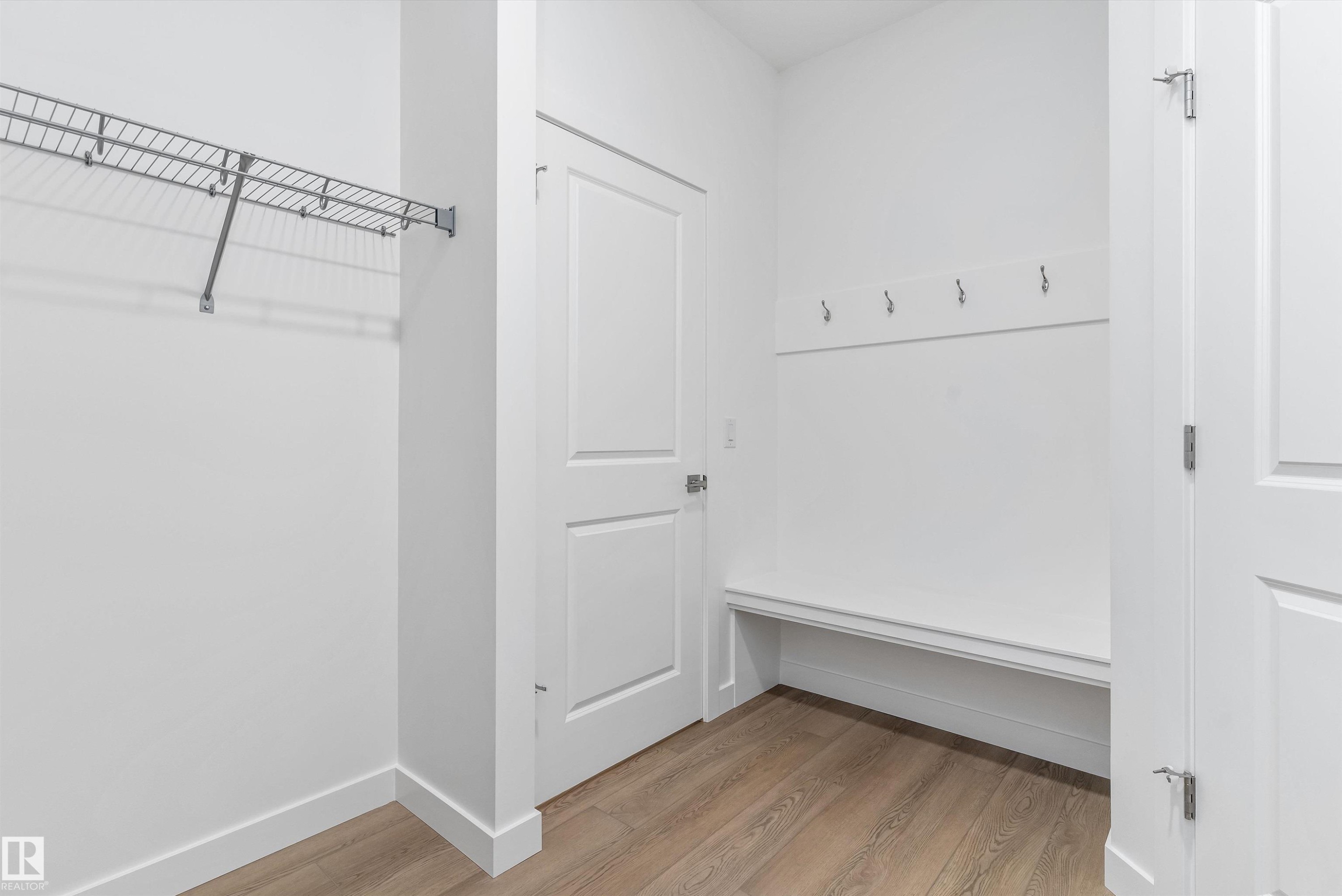 740 Astoria Way, Devon, AB - Indoor