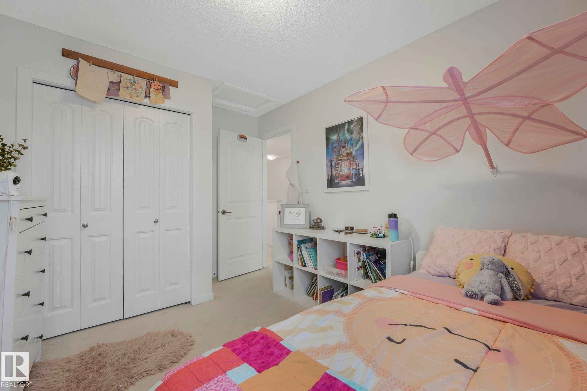 7220 20 Avenue, Edmonton, AB - Indoor Photo Showing Bedroom