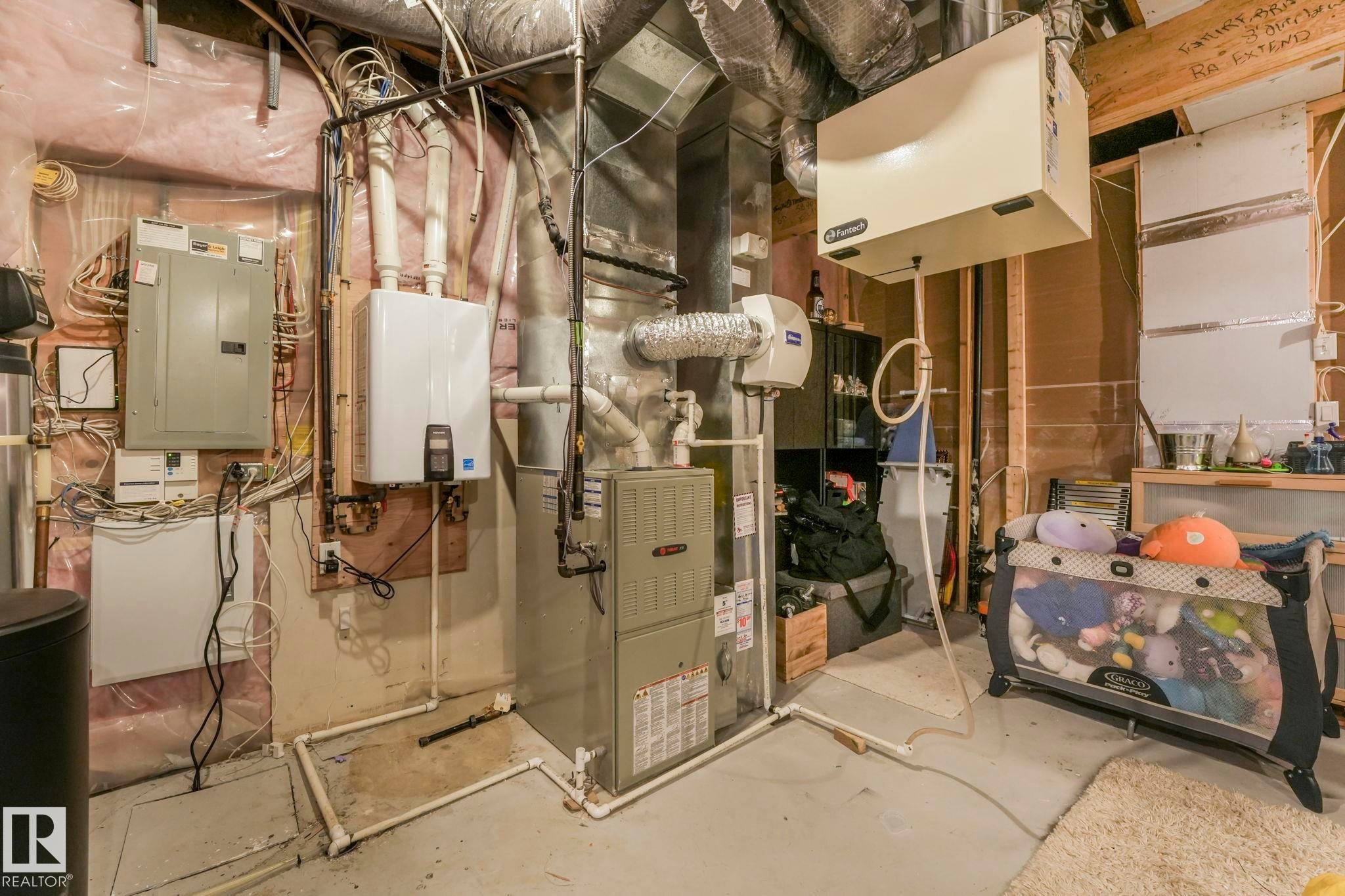 7220 20 Avenue, Edmonton, AB - Indoor Photo Showing Basement