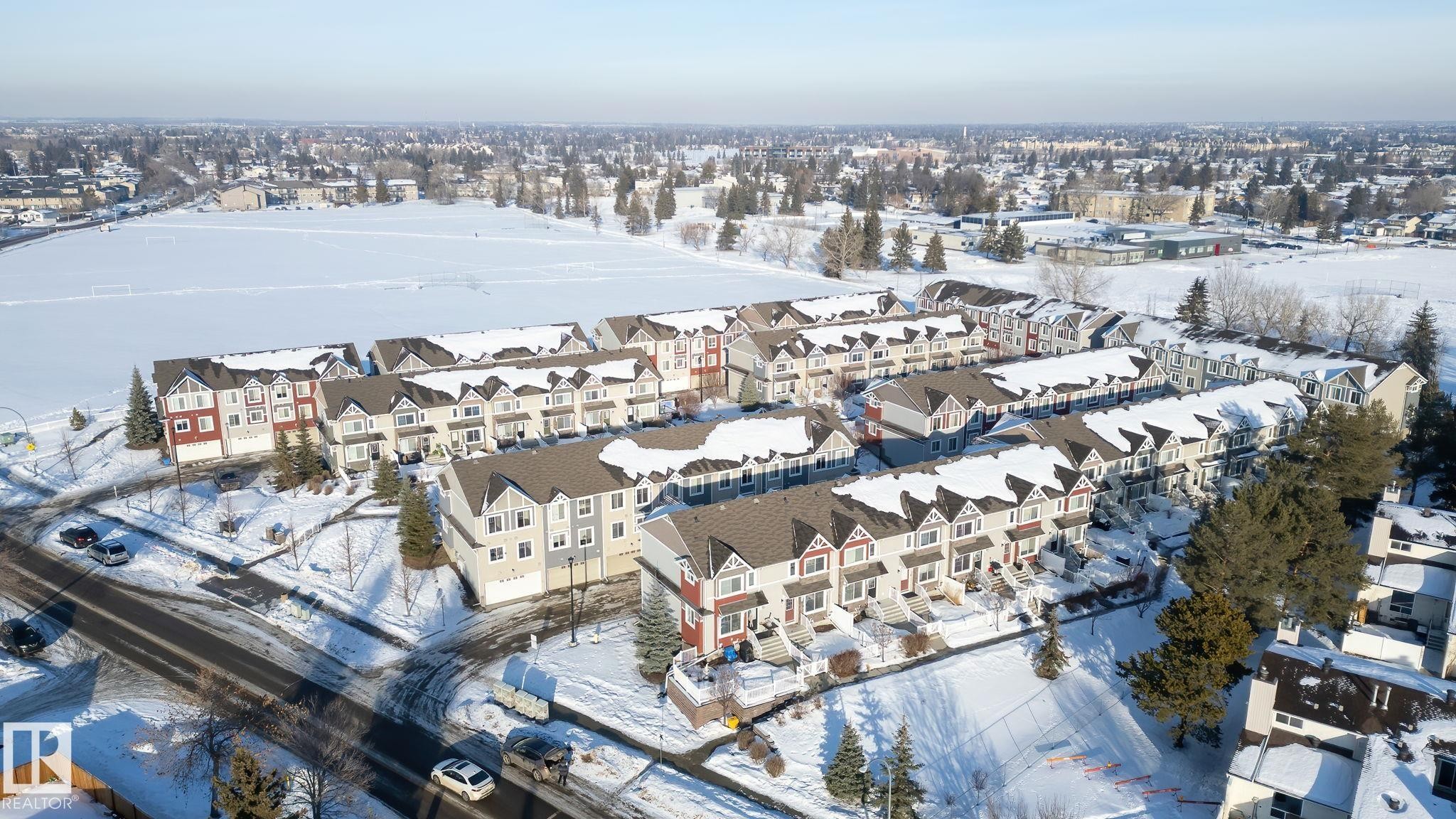 Edmonton, AB - Outdoor With View