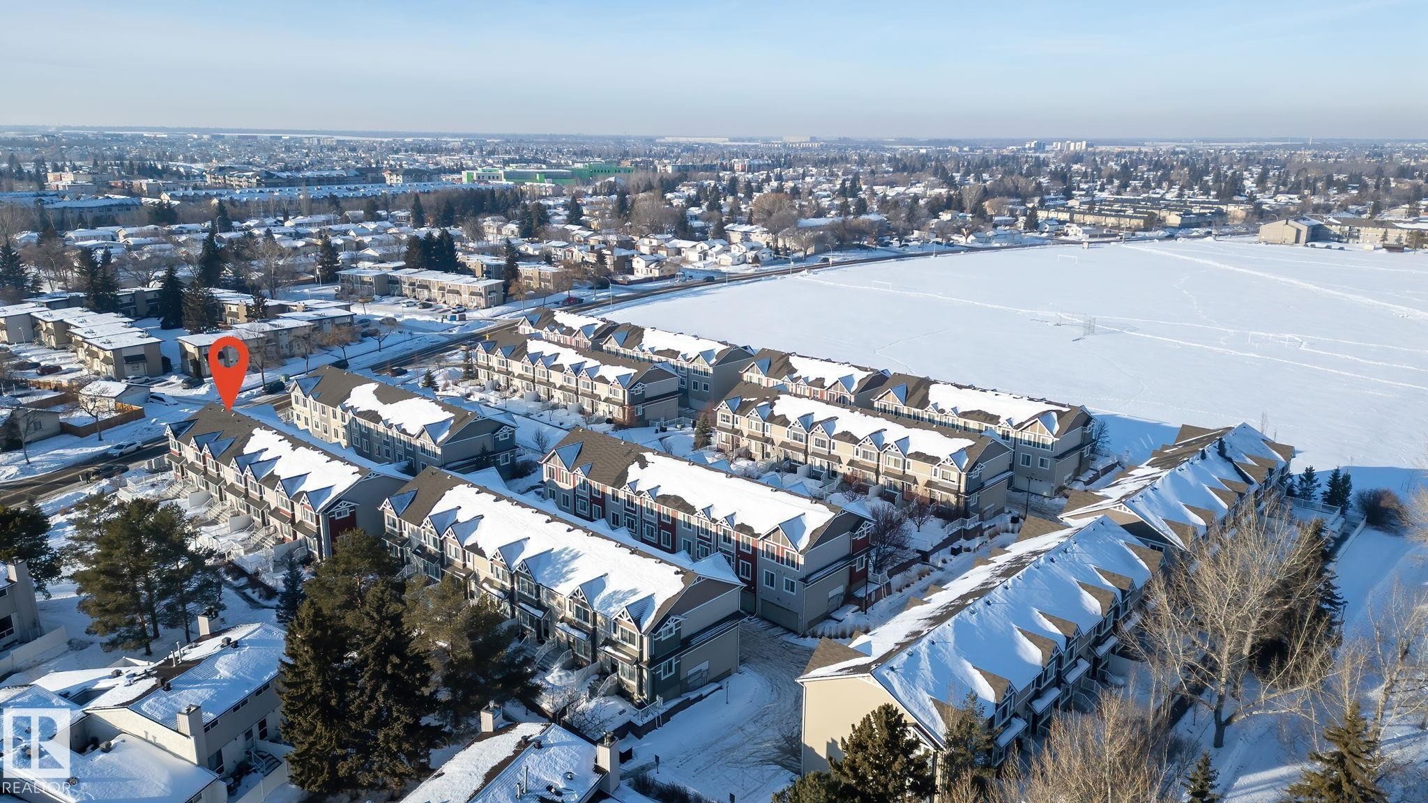 Edmonton, AB - Outdoor With View