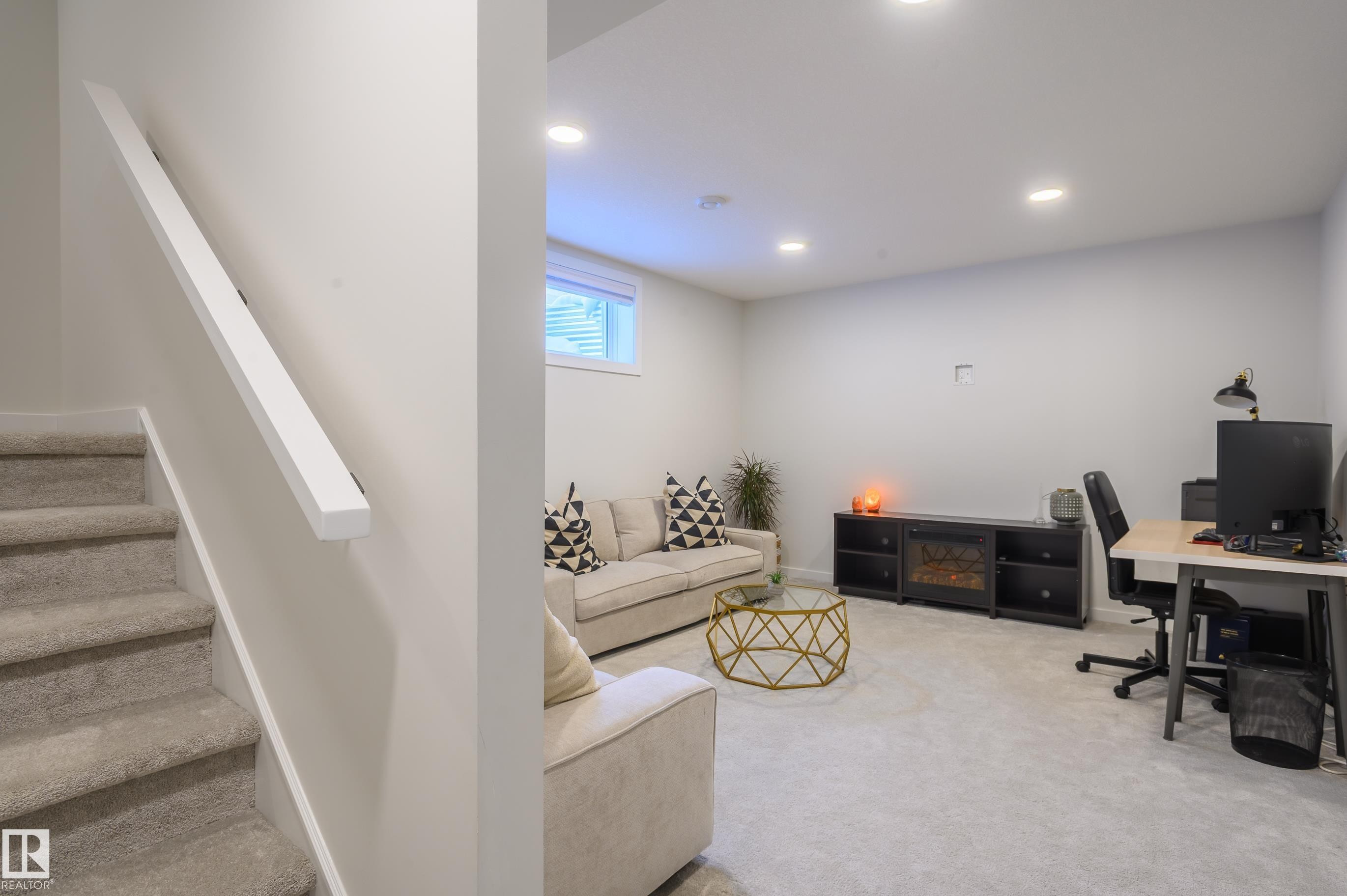 37 Rhea Crescent, St. Albert, AB - Indoor