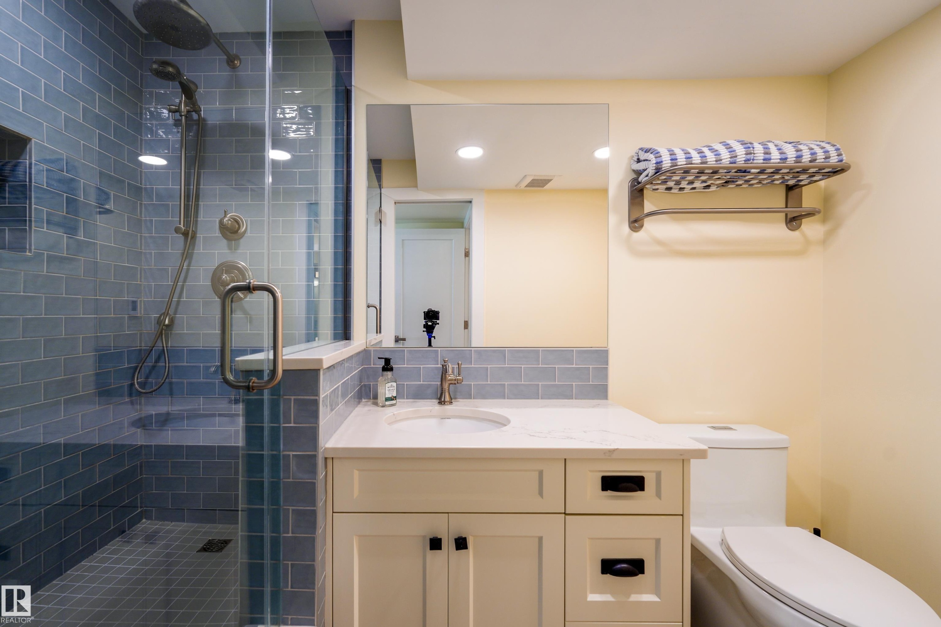 602 11710 100 Avenue, Edmonton, AB - Indoor Photo Showing Bathroom