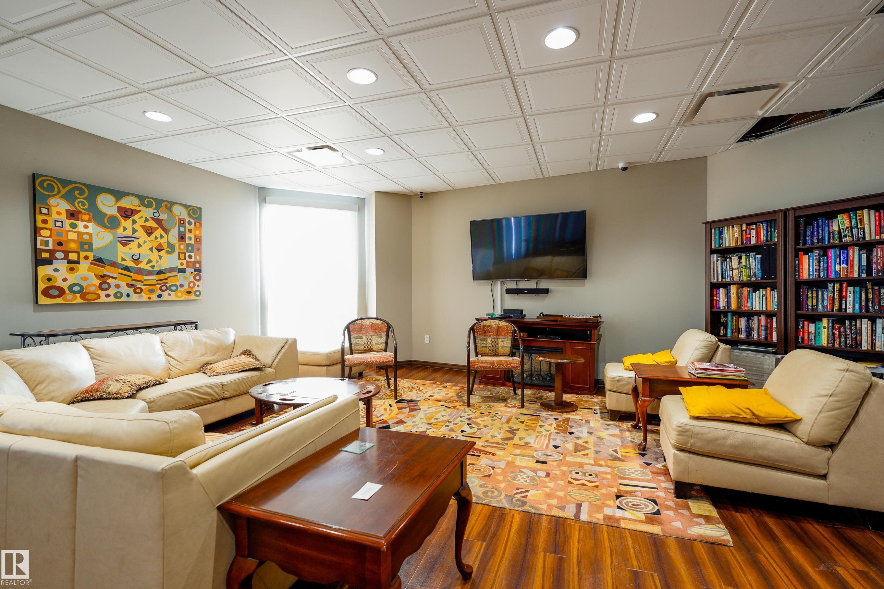 602 11710 100 Avenue, Edmonton, AB - Indoor