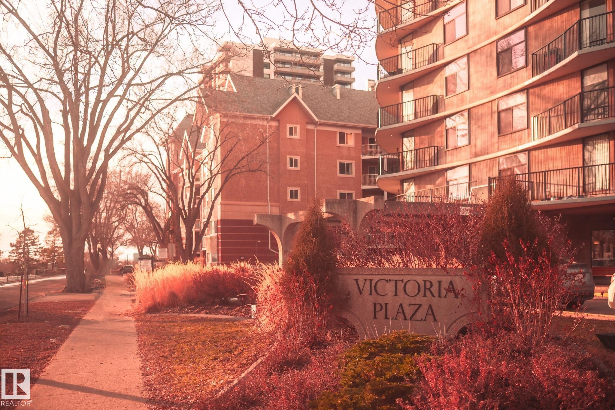 602 11710 100 Avenue, Edmonton, AB -