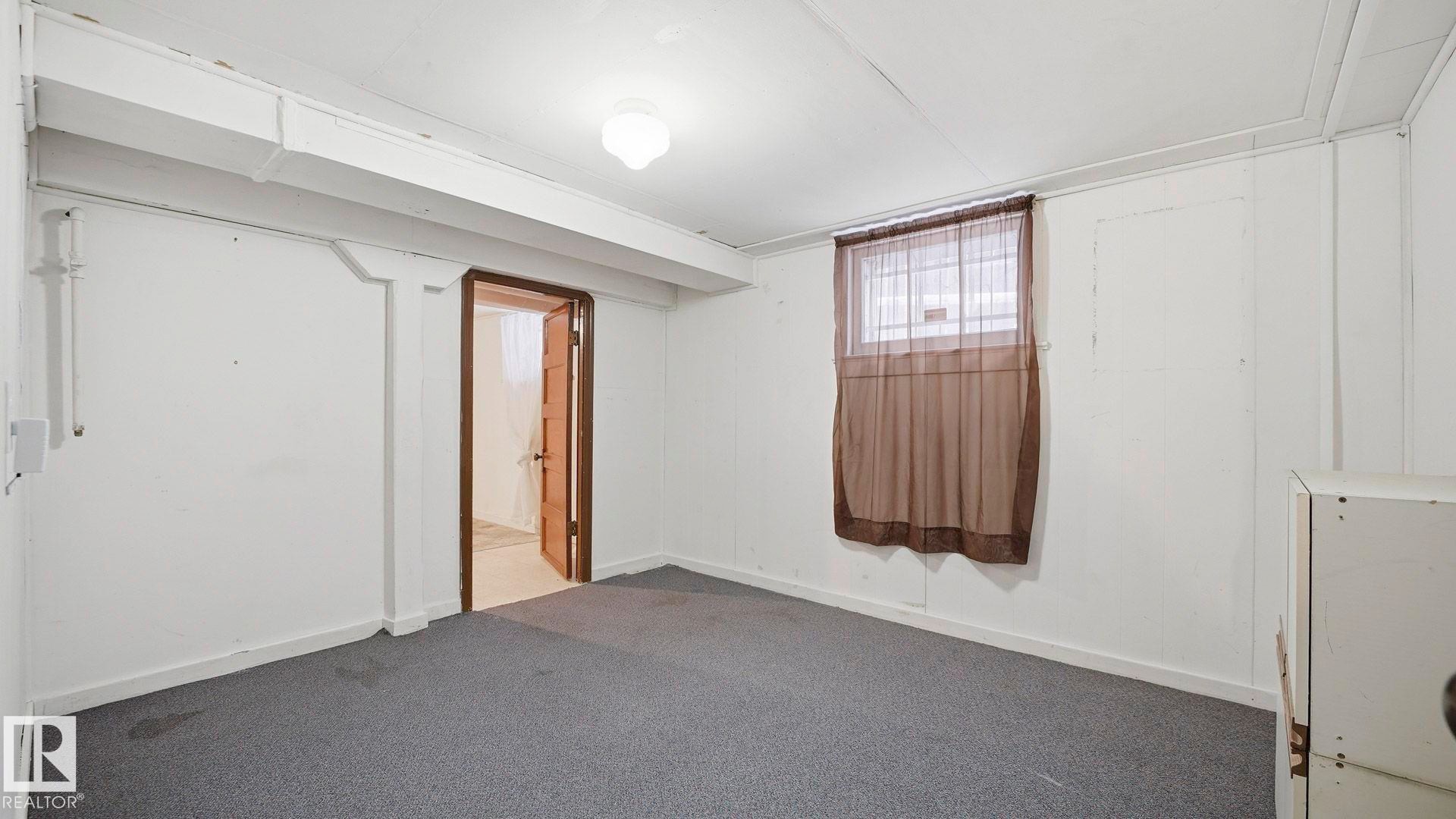 10149 122 Street, Edmonton, AB - Indoor Photo Showing Other Room